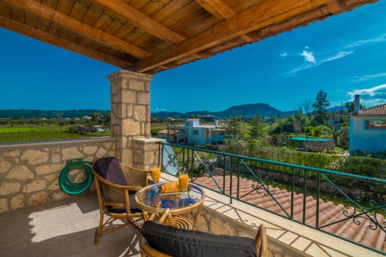 Hotel Private Villa Karavia - Image 1