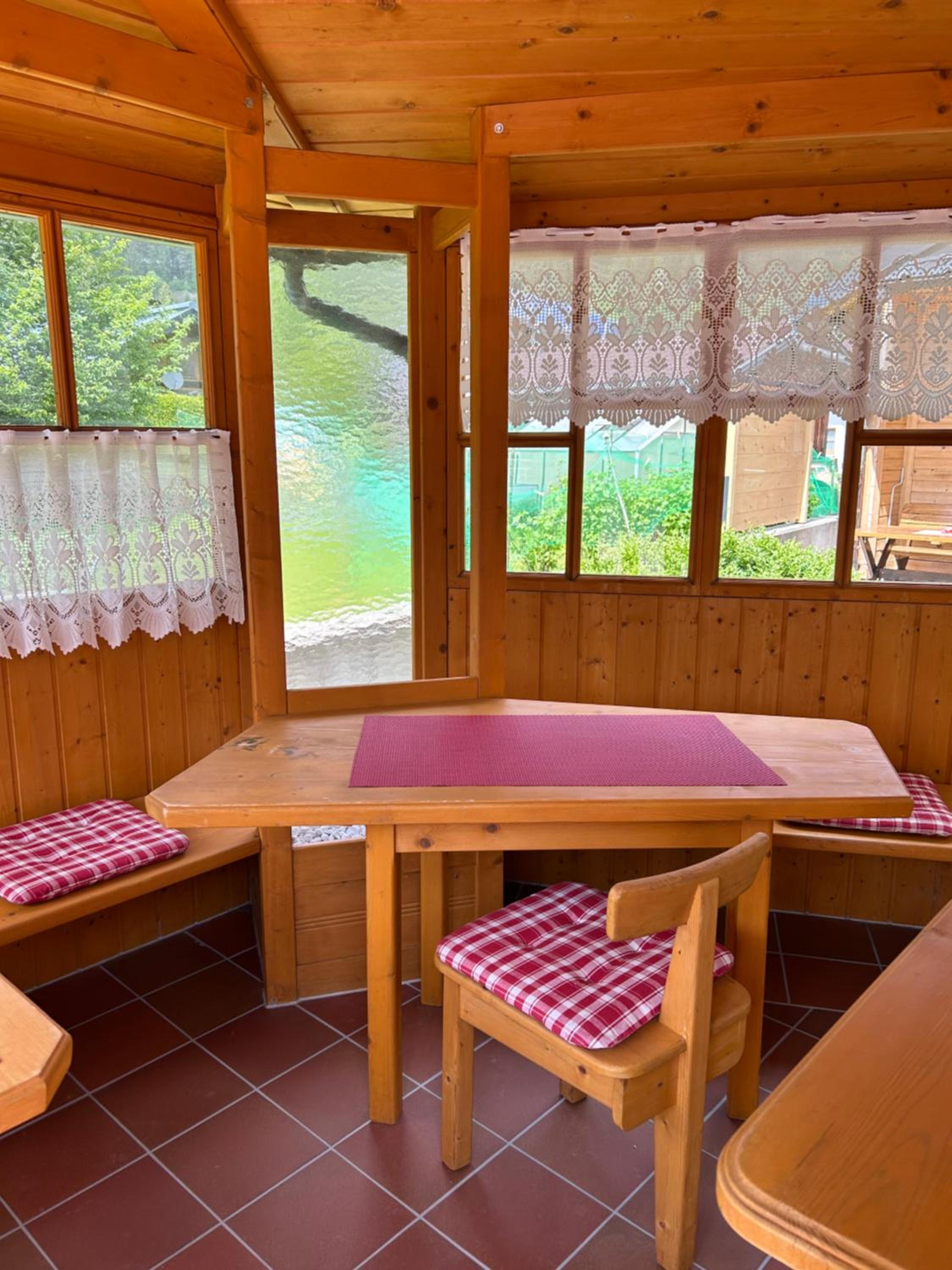 Ferienwohnungen LODGE-B