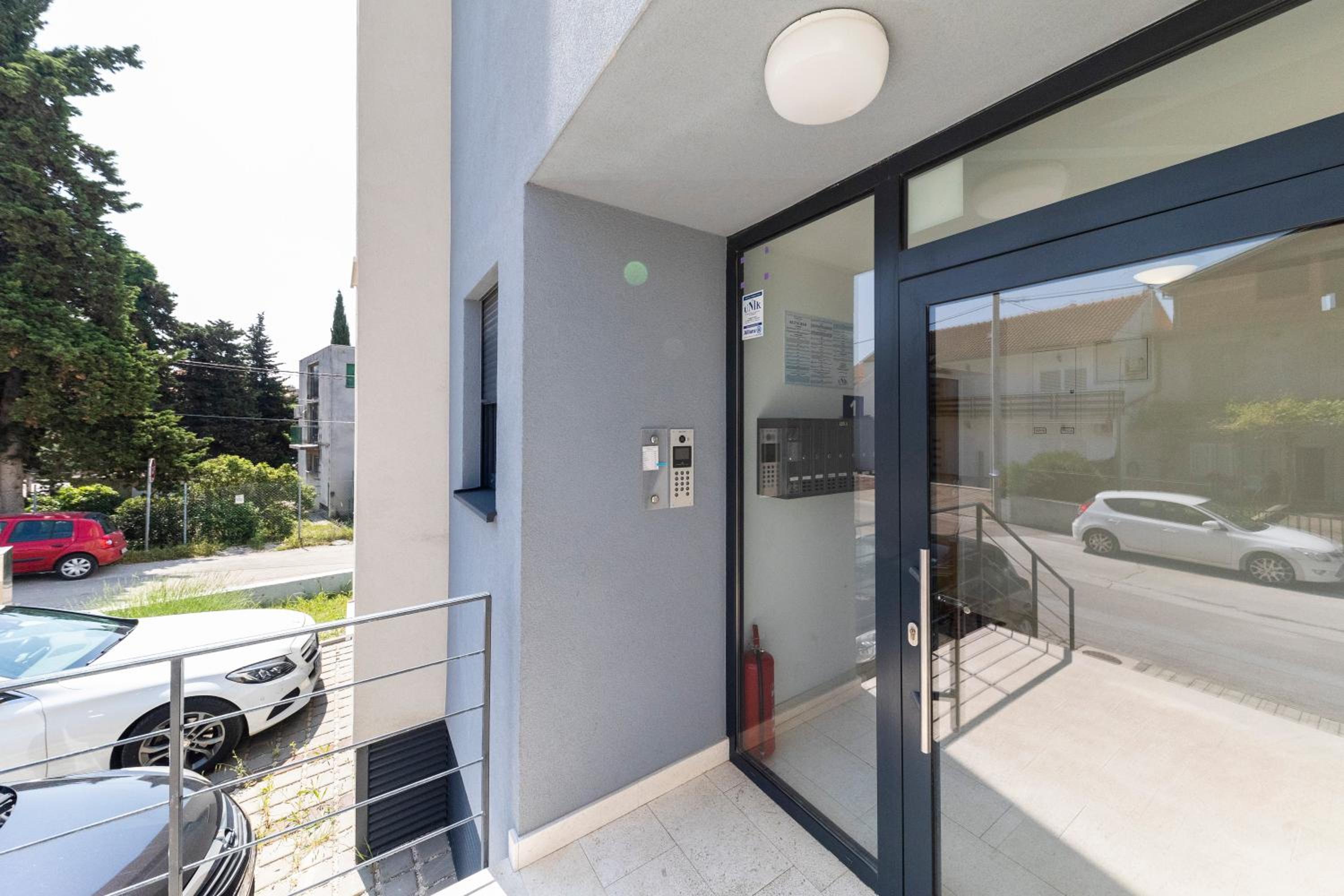 LuSea Apartment