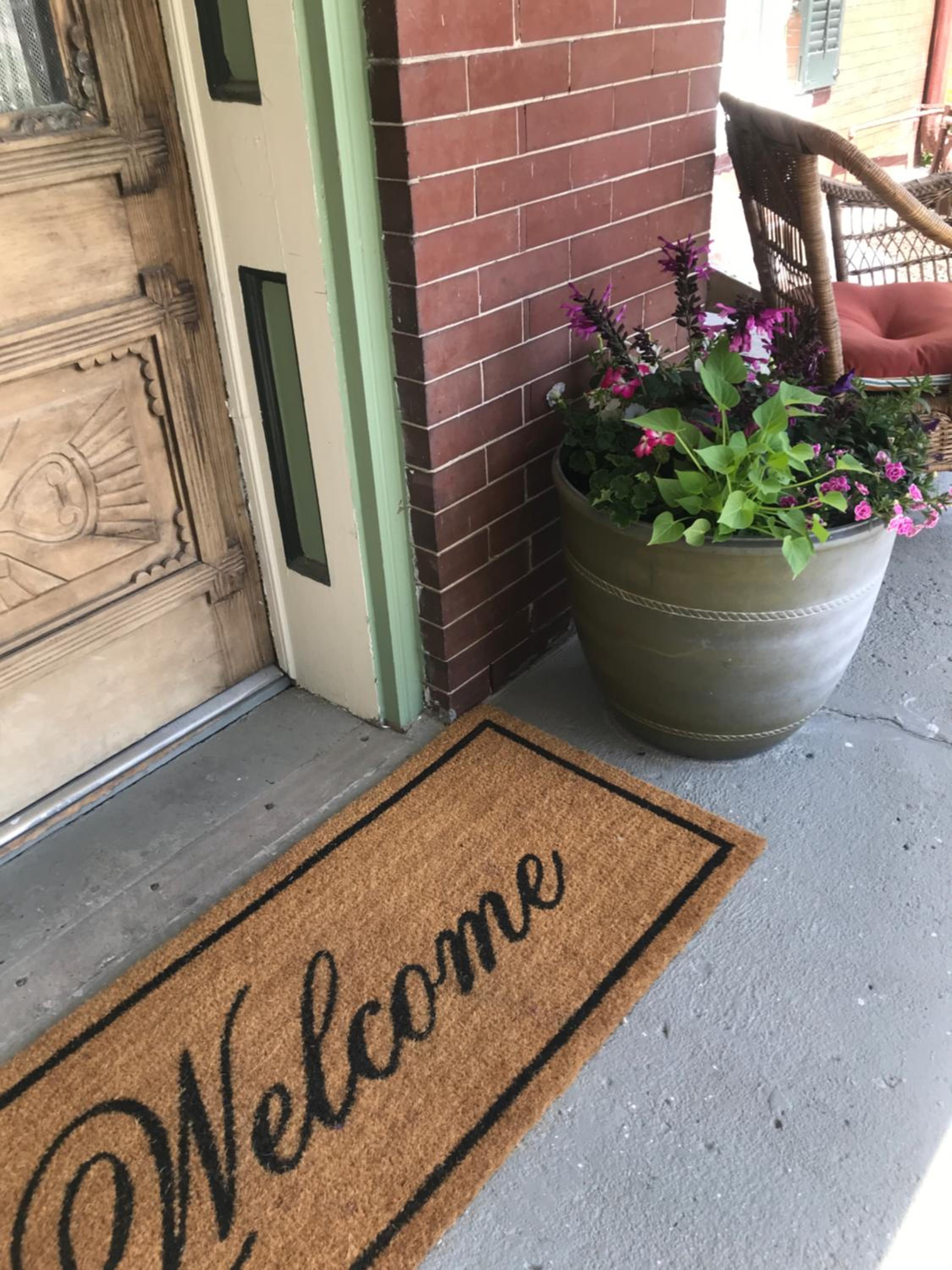 The Nauvoo Grand Bed  Breakfast - Property Image 3
