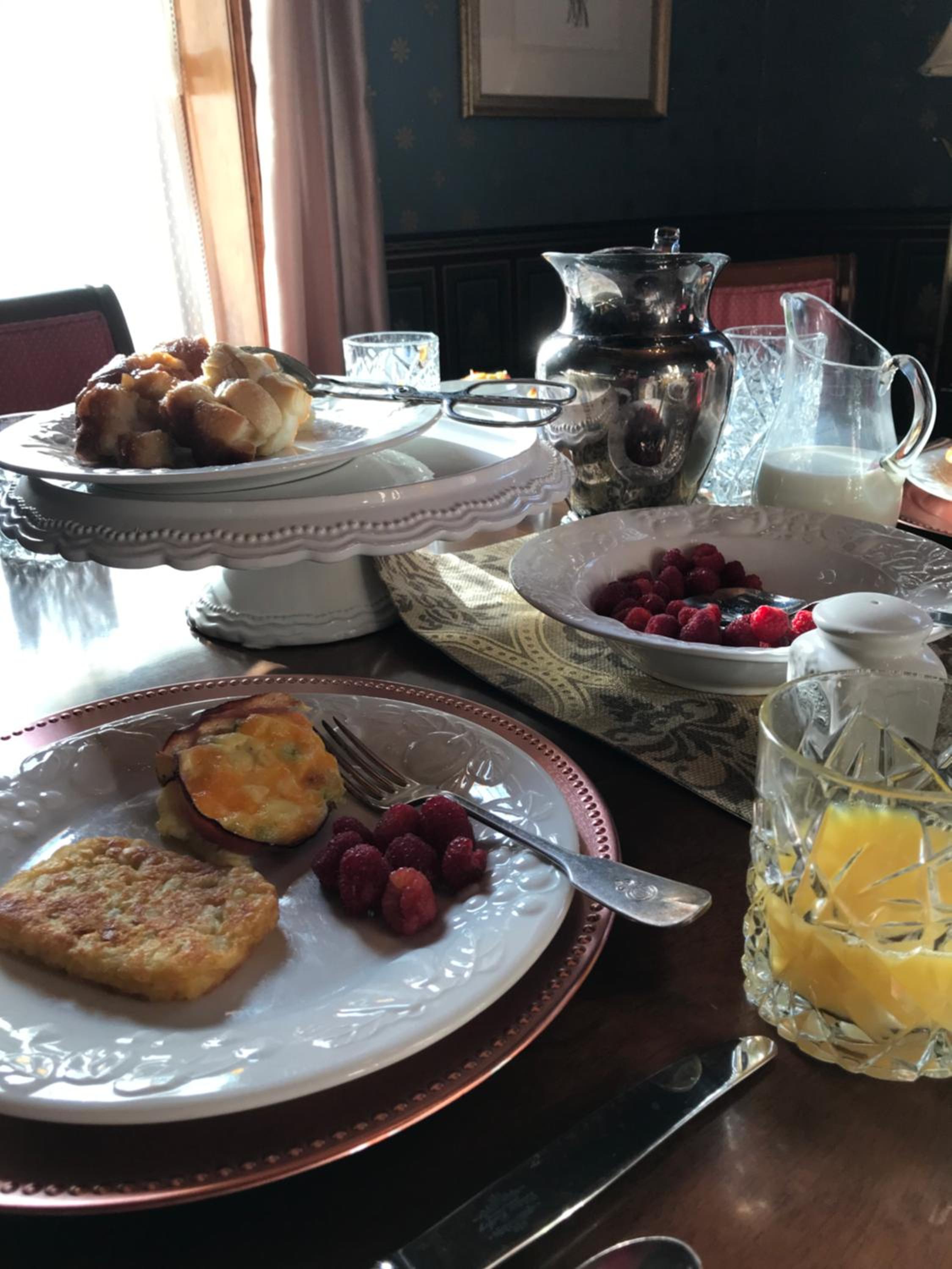The Nauvoo Grand Bed  Breakfast - Property Image 9