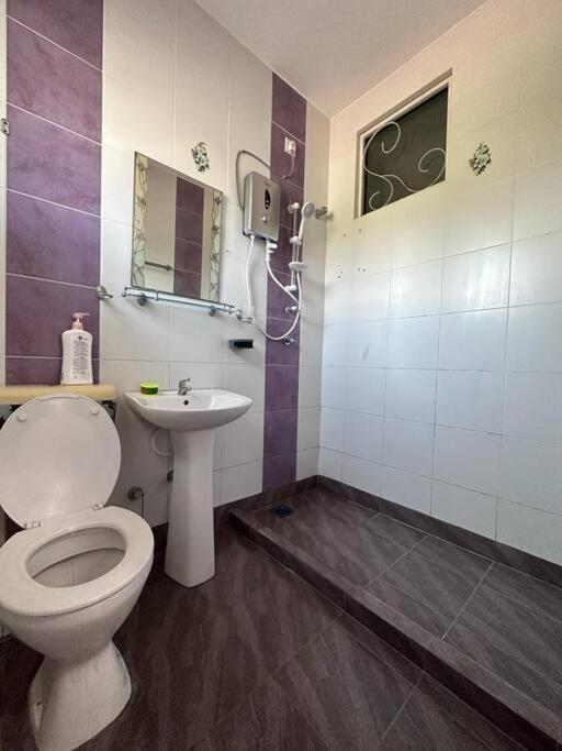 Ipoh Luxury Spacious Corner Home photo 3