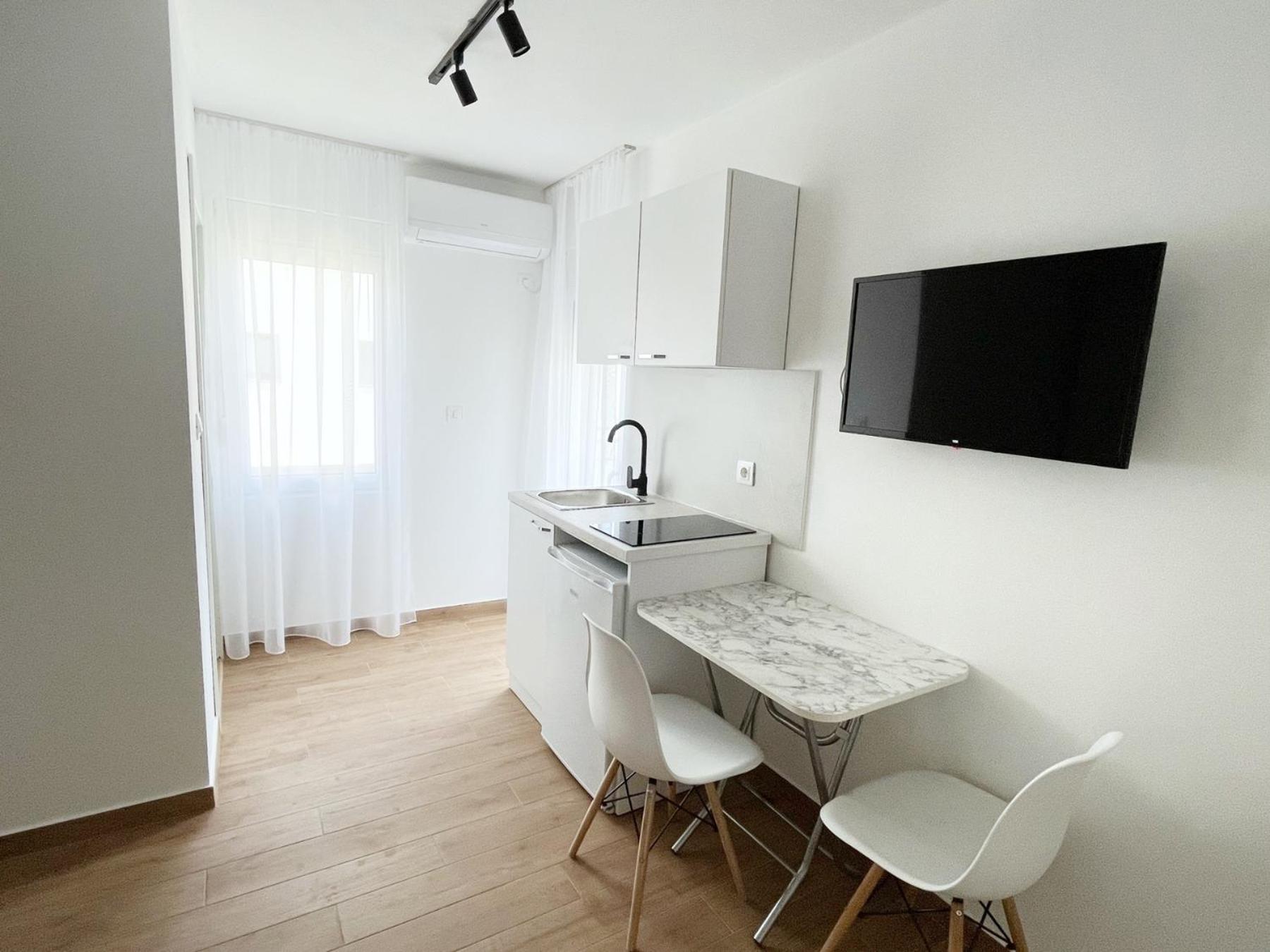 Lana apartmani