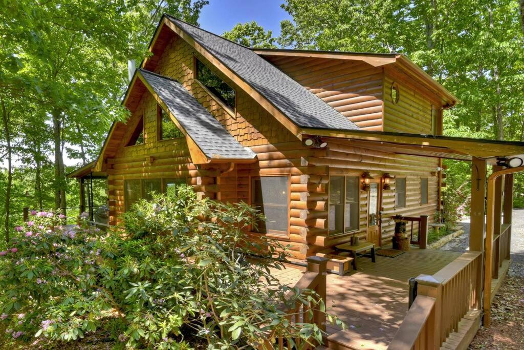 Cedar Ridge Retreat w Fire Pit Hot Tub Mtn View view 5