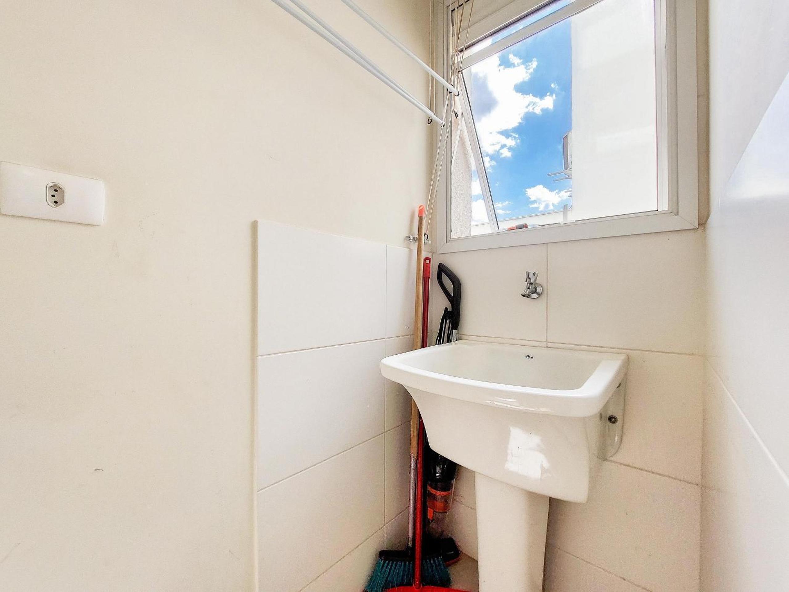 Apto 3 quartos, sacada, churrasqueira e garagem