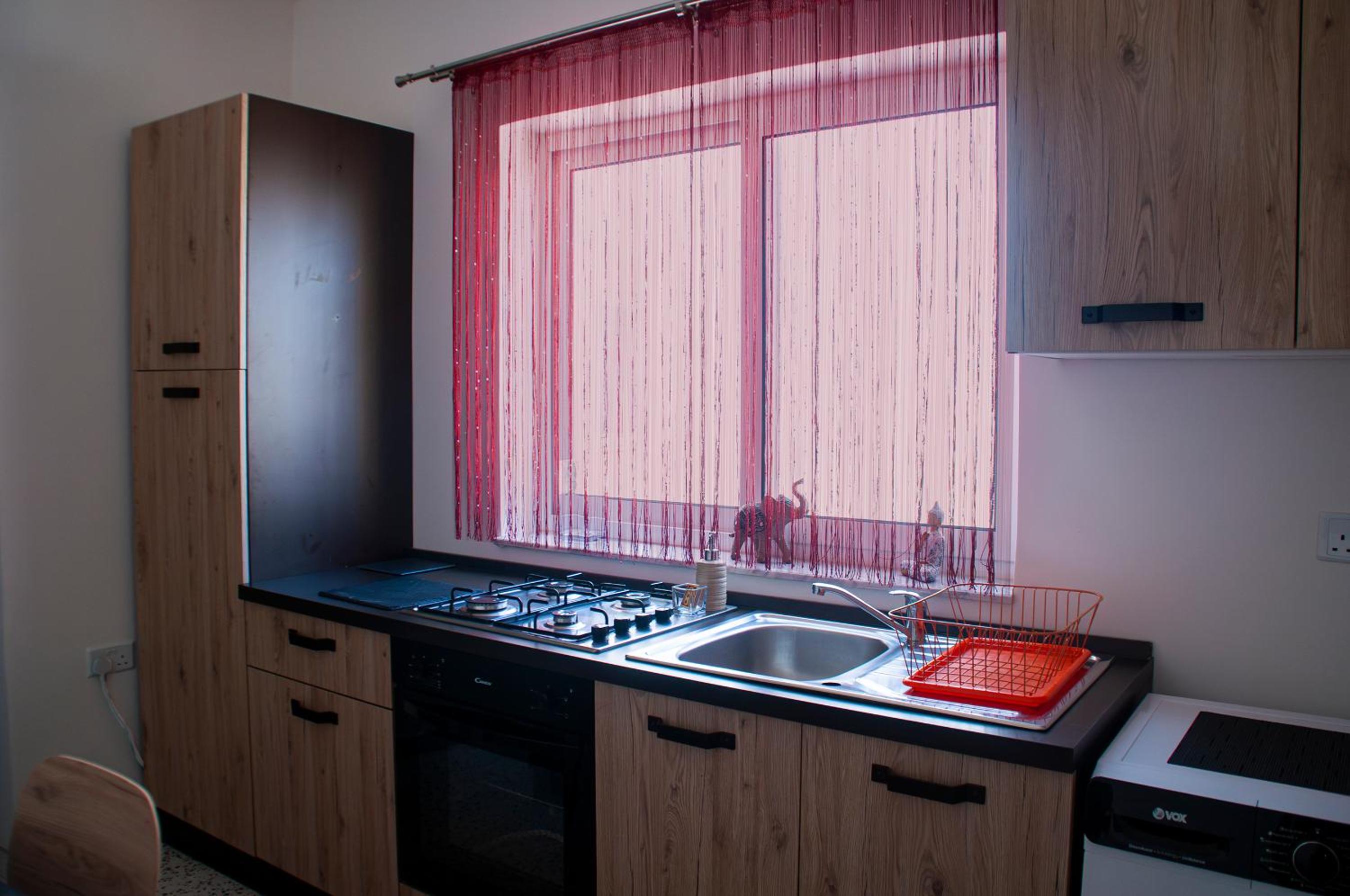 Central Two Bedroom Apartment in Bugibba photo 4