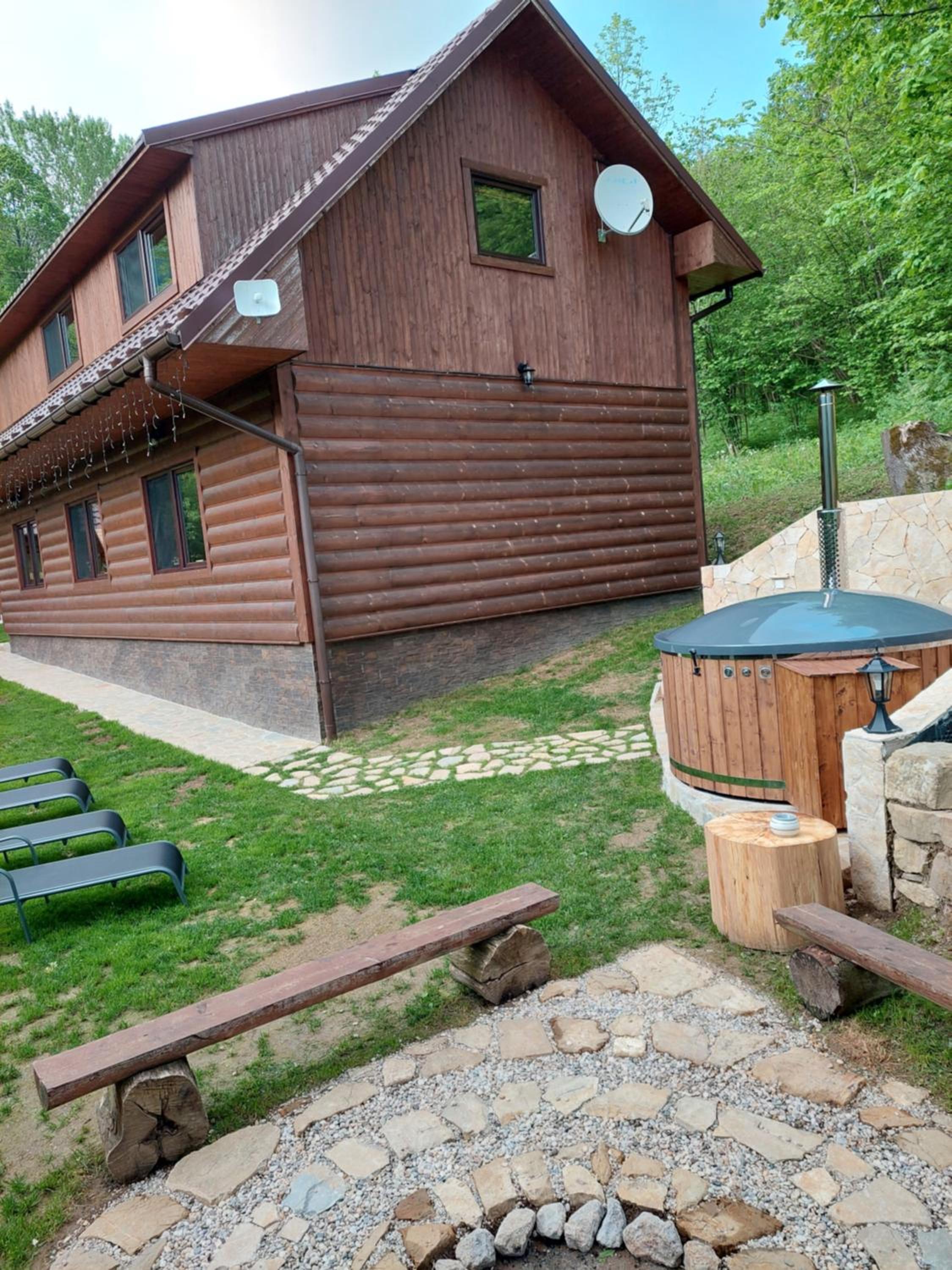 Chata u Michala- neakceptujeme mladé partie view 5