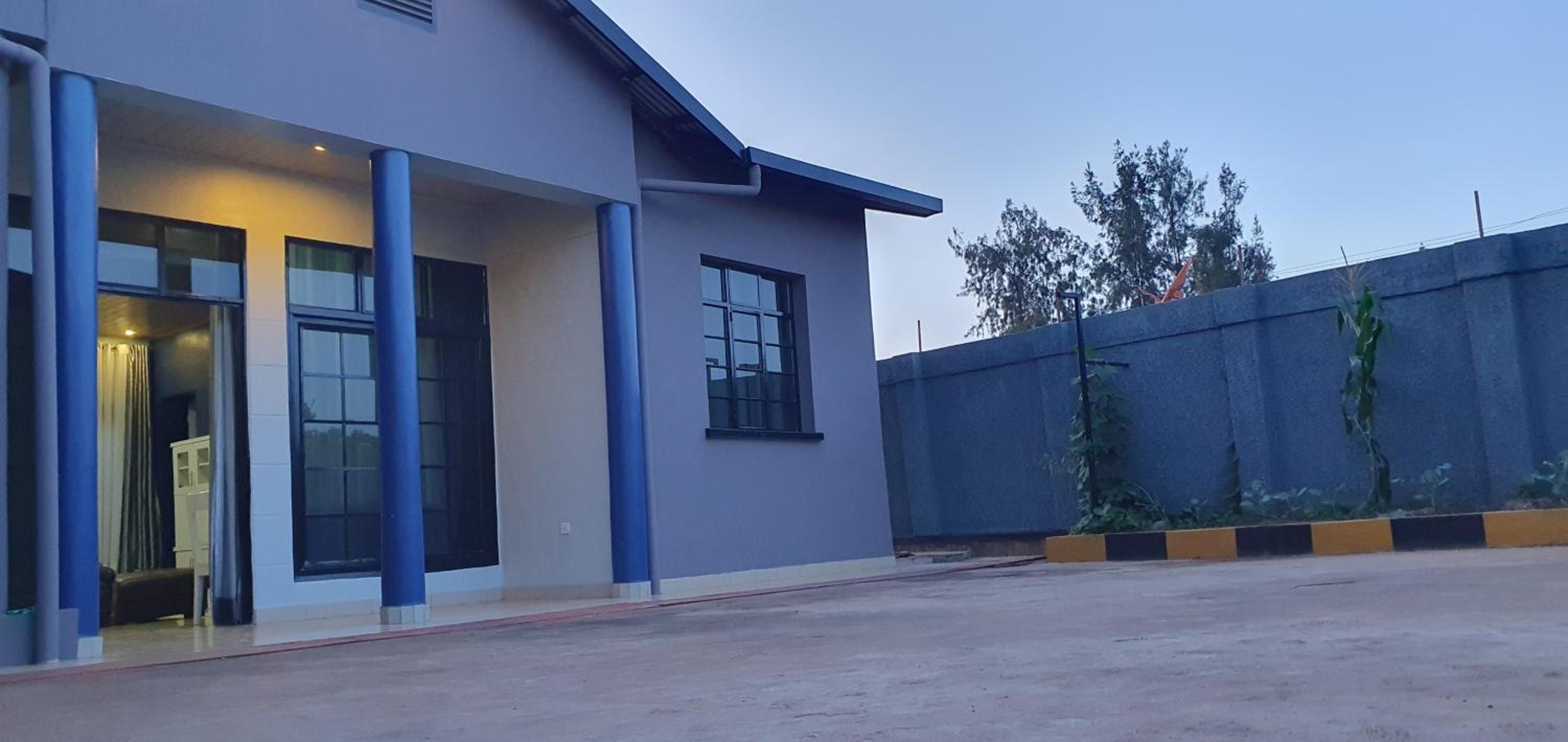Cozy Nest Oasis - Serviced Apartment view 5