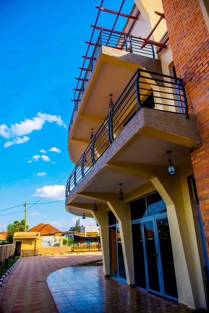 Family Sunshine Villa- 2 Bedroom