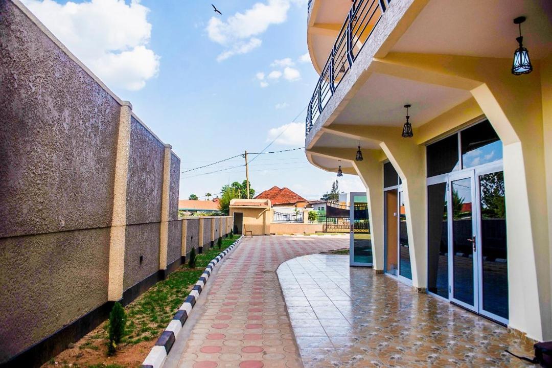 Family Sunshine Villa- 2 Bedroom