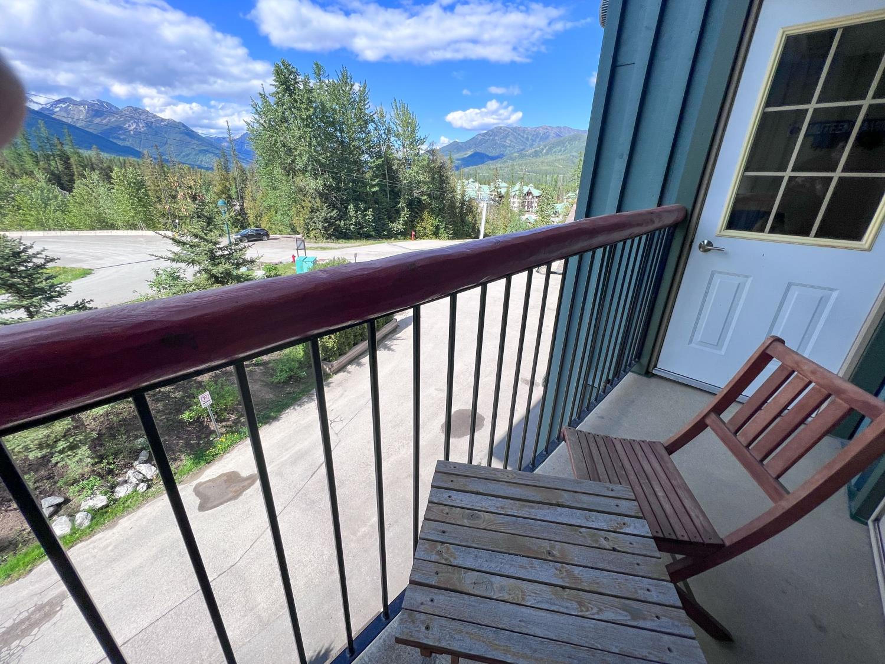 Snow Creek Lodge by Fernie Central Reservations