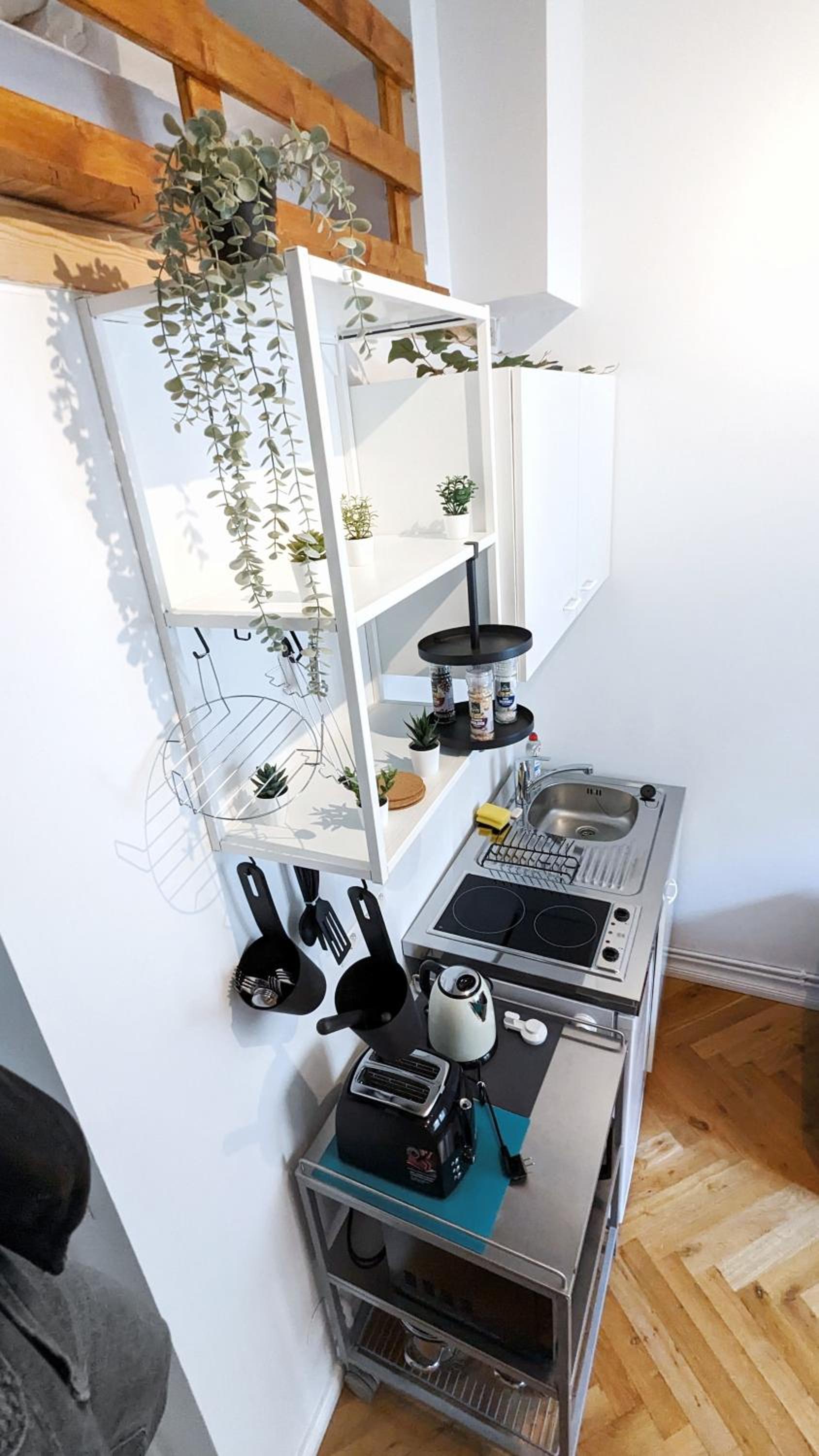 Central, cozy, designed 1-BR Apt at Akazienkiez