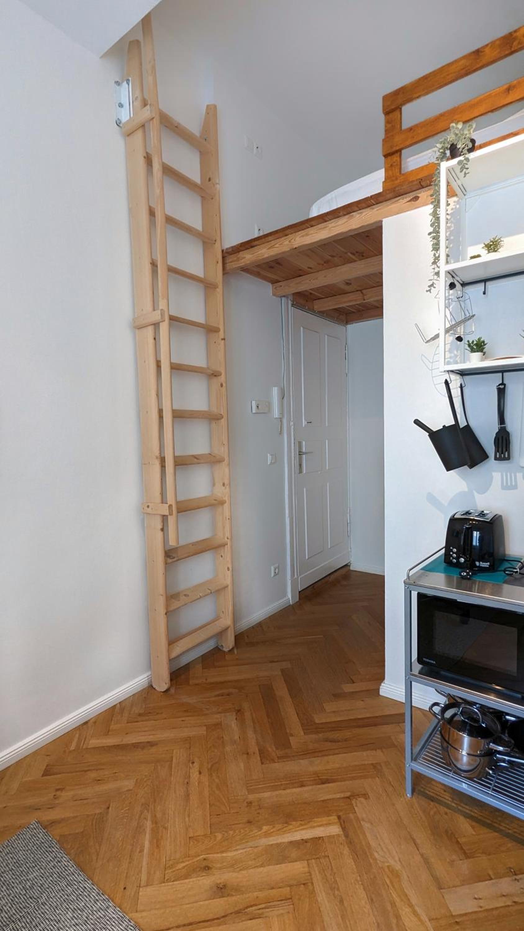 Central, cozy, designed 1-BR Apt at Akazienkiez