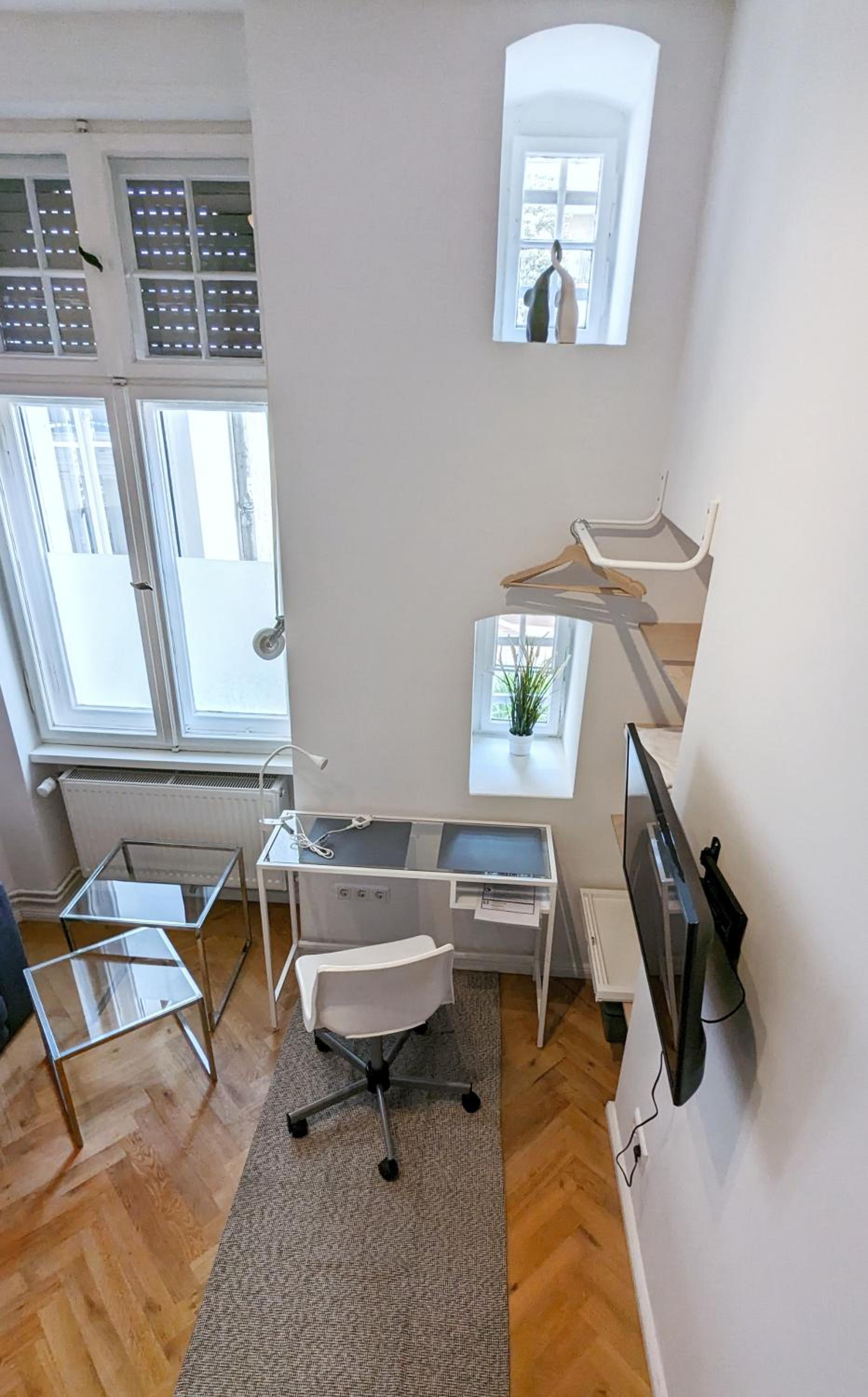 Central, cozy, designed 1-BR Apt at Akazienkiez