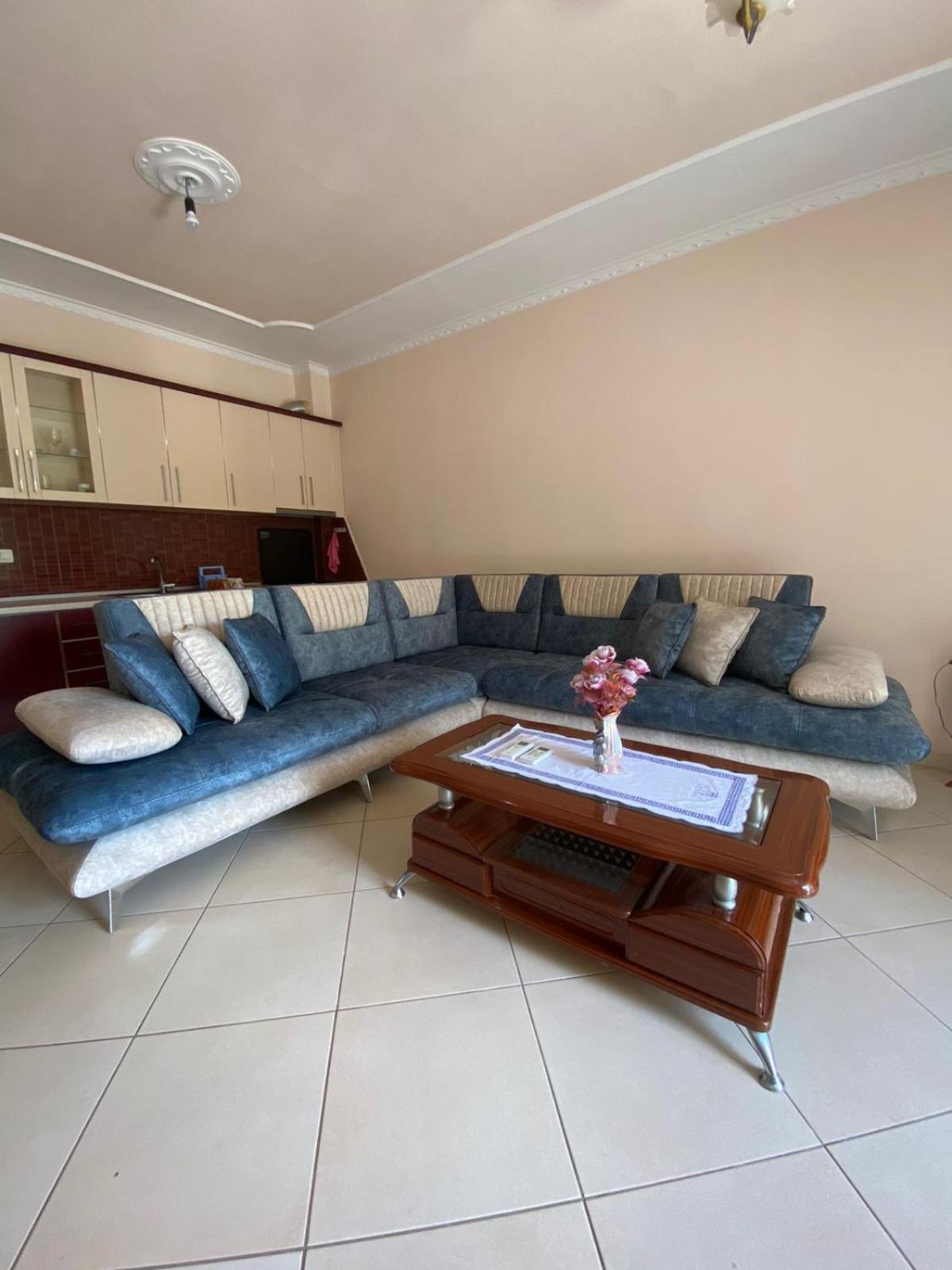 Saimir Apartaments