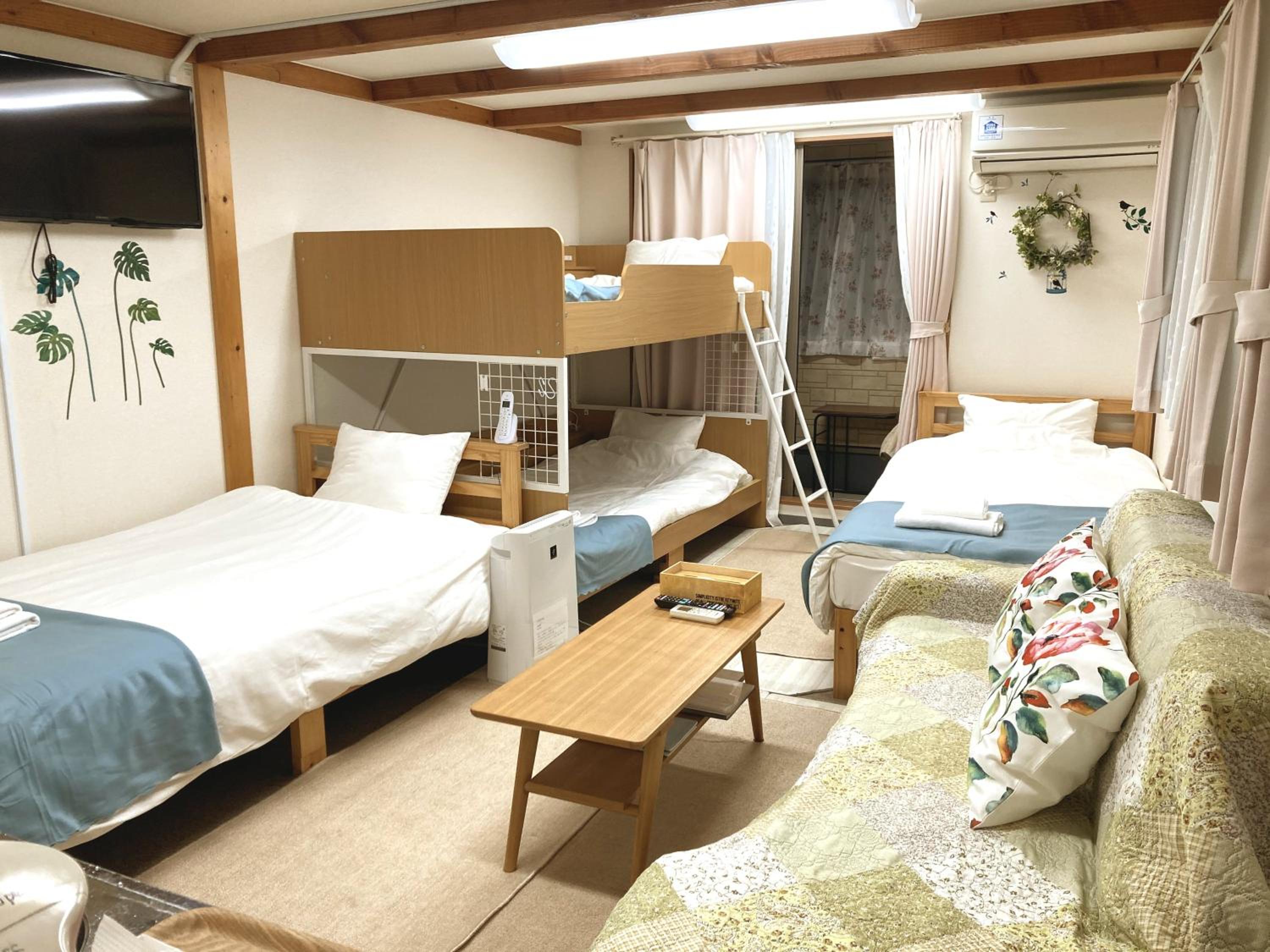 The Familiar Inn ー 2 min walk to subway, 5 min to Namba Station