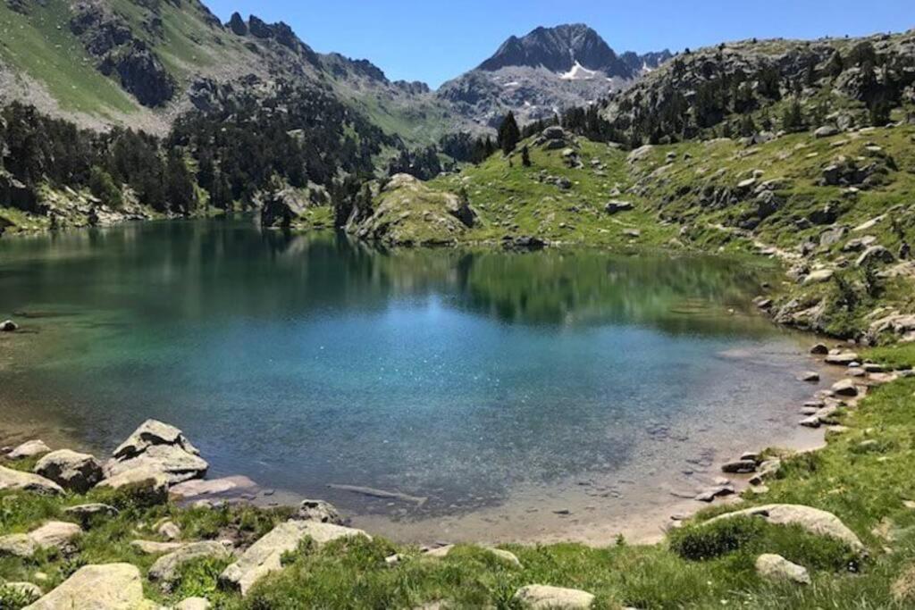 Paraíso alpino en el Pirineo: descansa y disfruta view 5