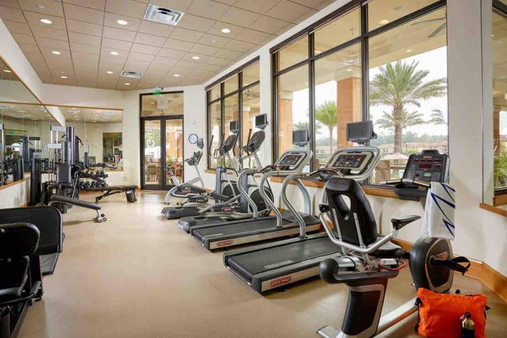 AMAZING vacation house .Mins to Disney Regal oasks