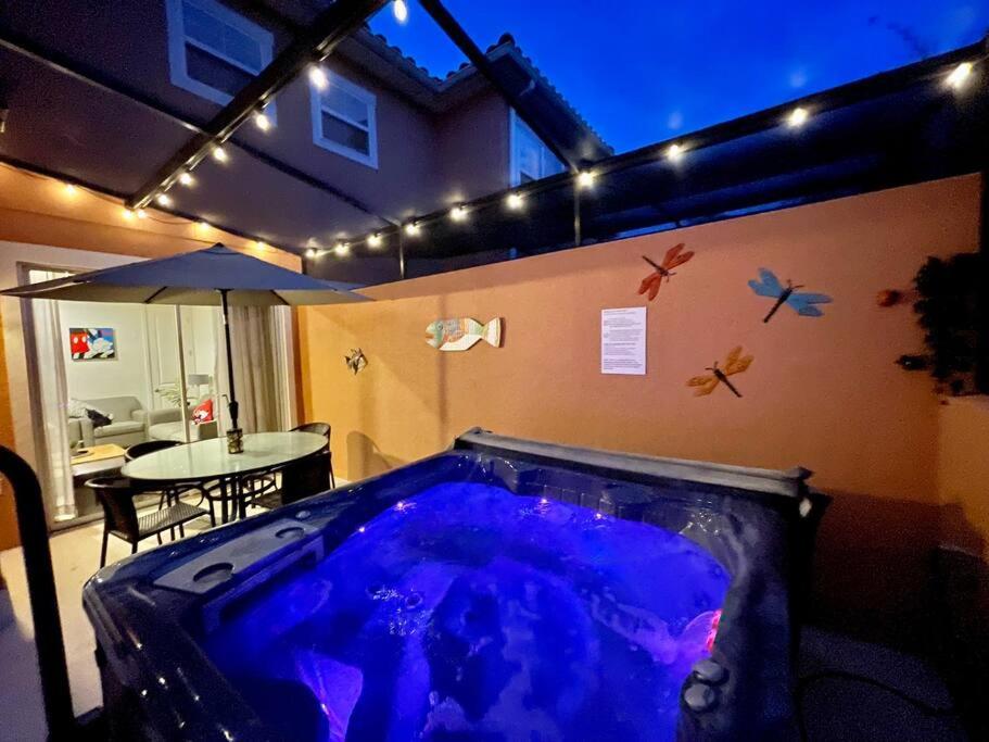 AMAZING vacation house .Mins to Disney Regal oasks