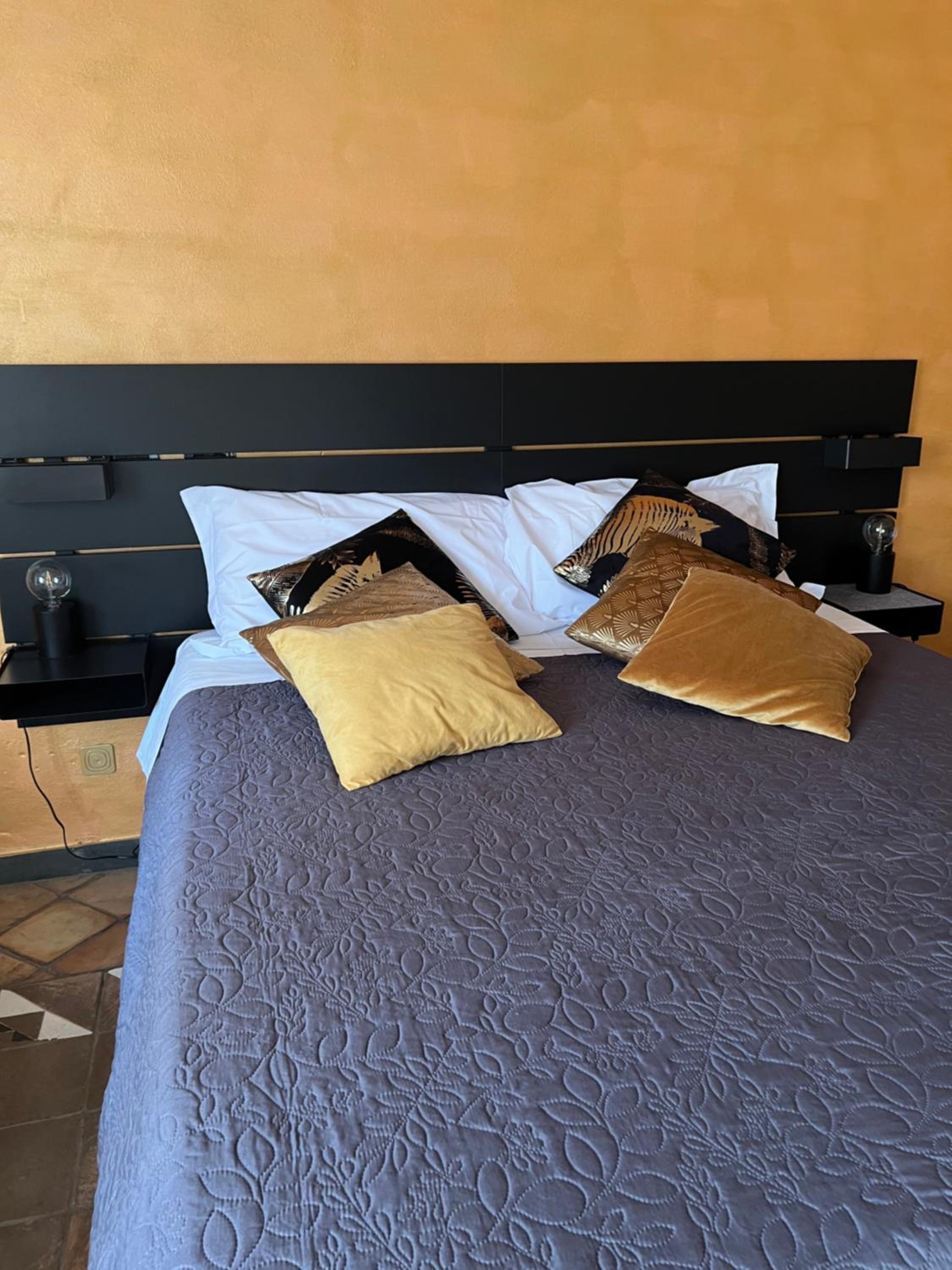 Marieta Rooms