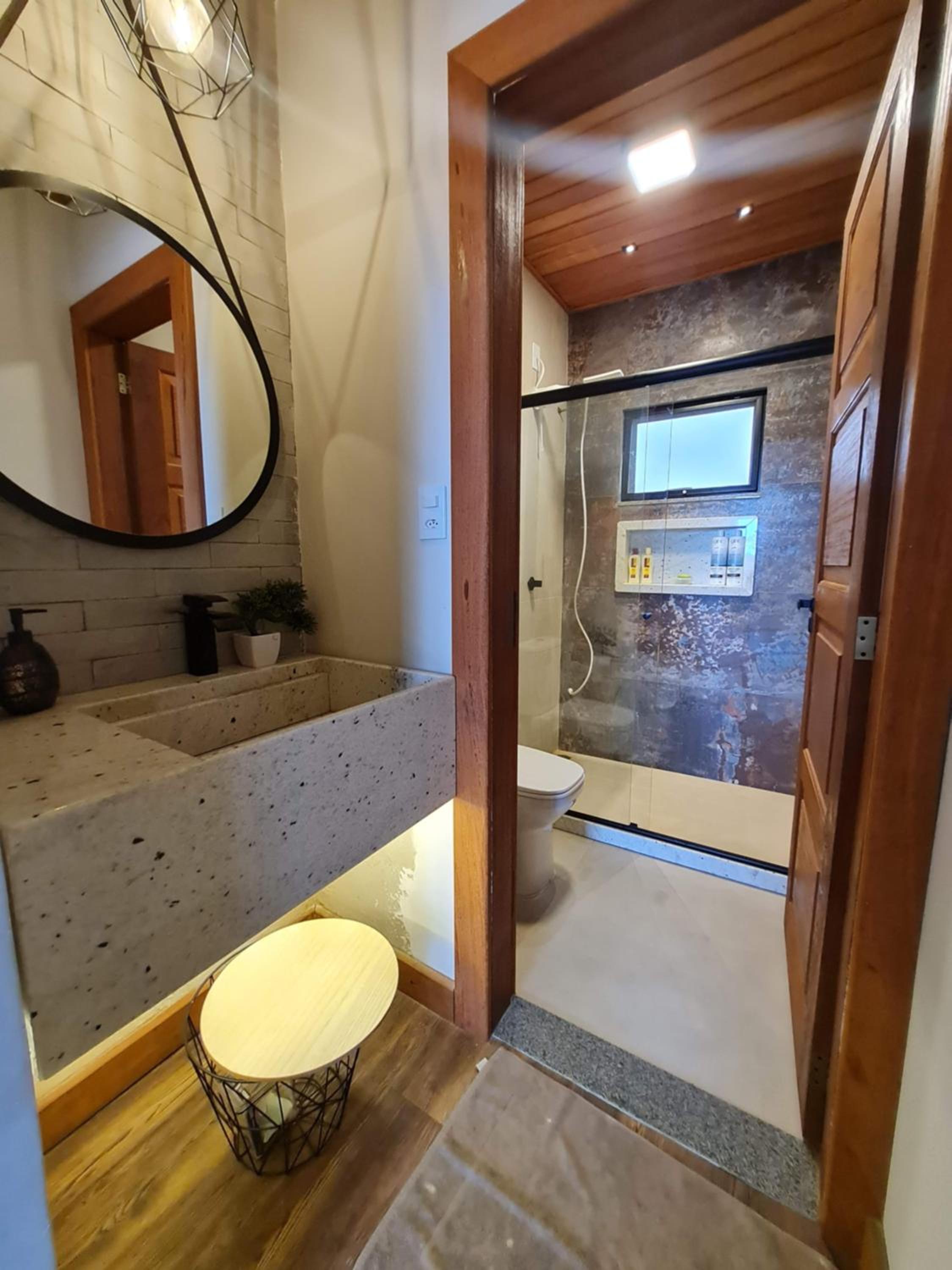 Linda Casa de Campo com Piscina na Rota dos Ipês