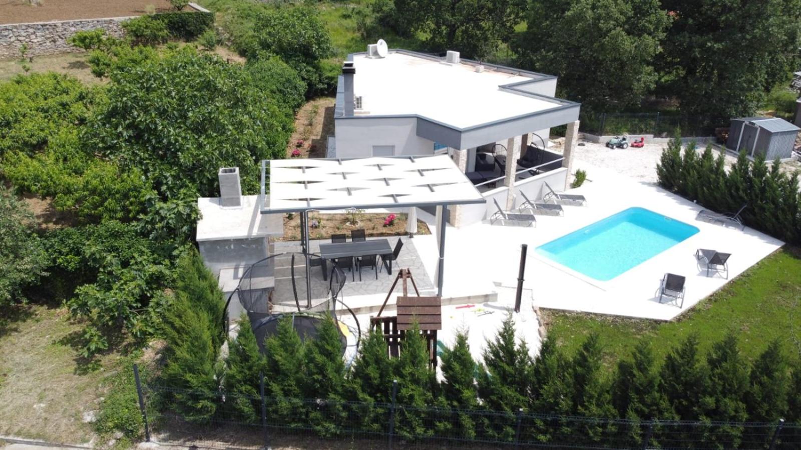 Villa Naklice view 3