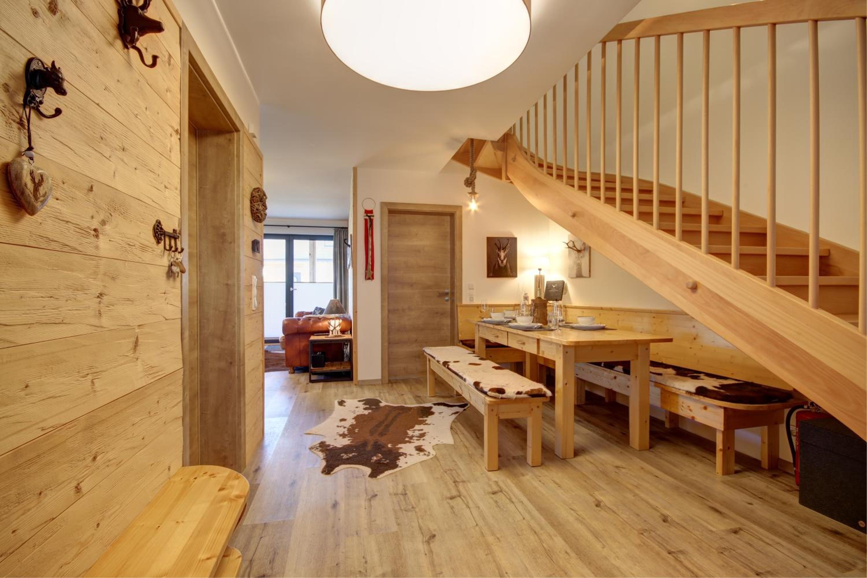 Chalet Charivari Inzell mit Whirlpool, Sauna & Garten