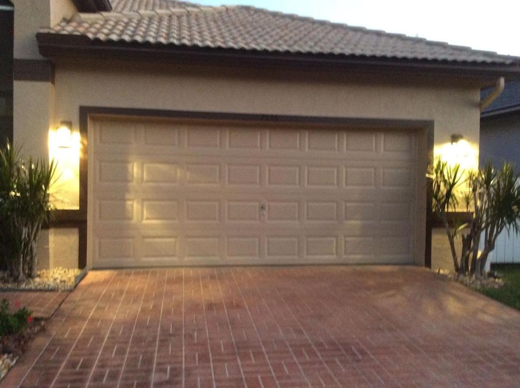Beautiful furnished 3 BR home, pool, clubhouse access - if interested, please provide your name, contact info view 2