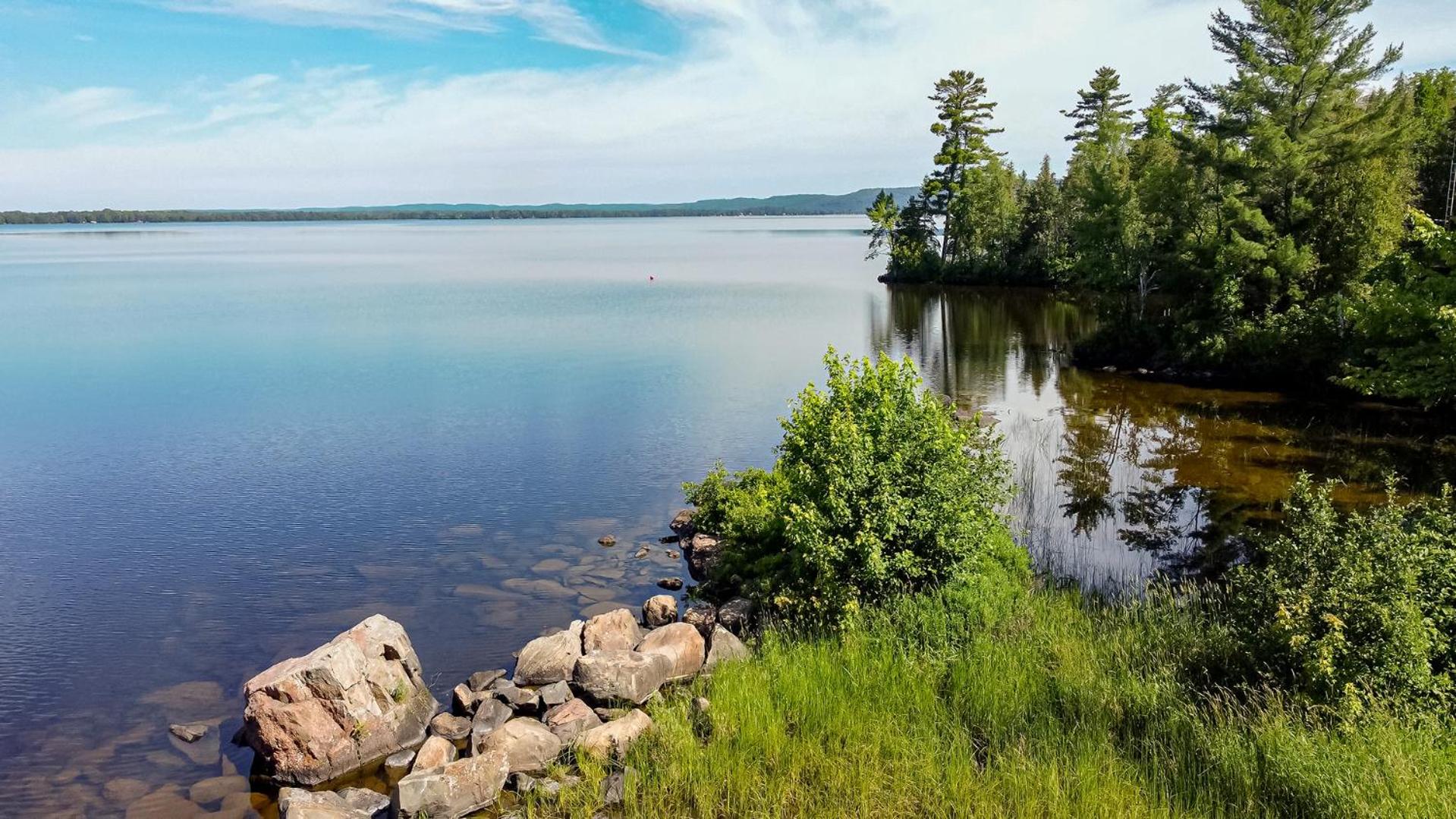 Lakepoint Cottage Resort