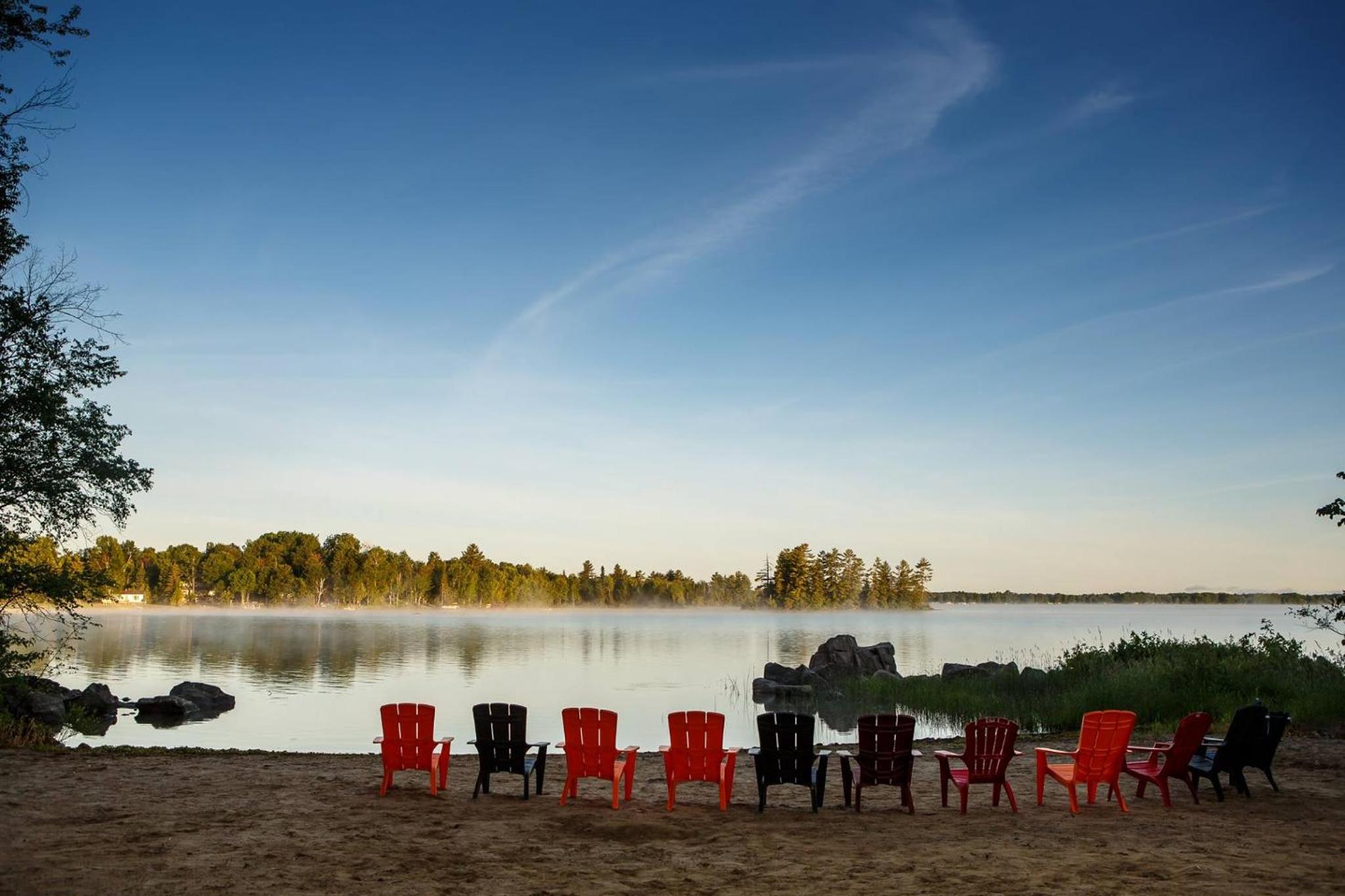 Lakepoint Cottage Resort