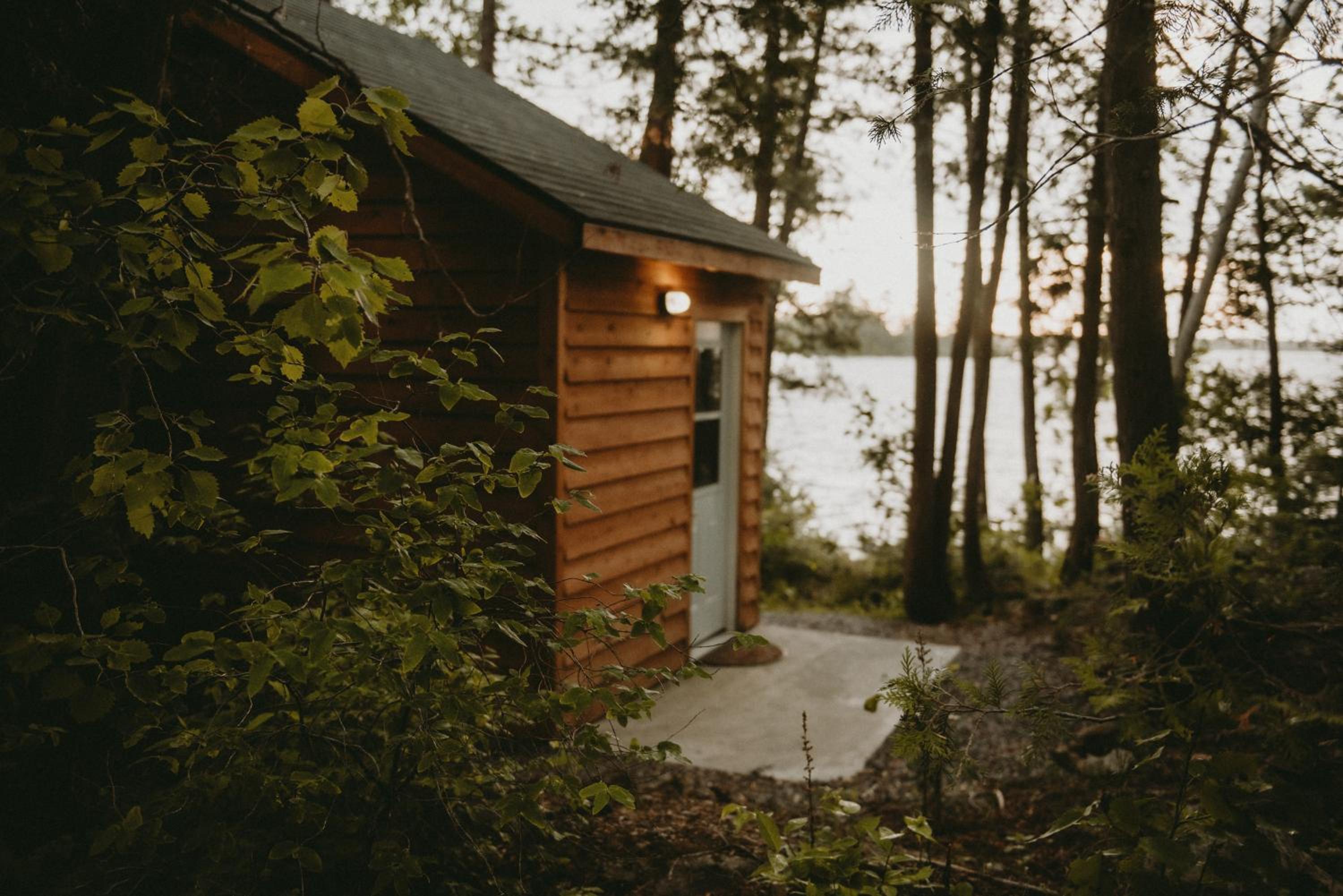 Lakepoint Cottage Resort