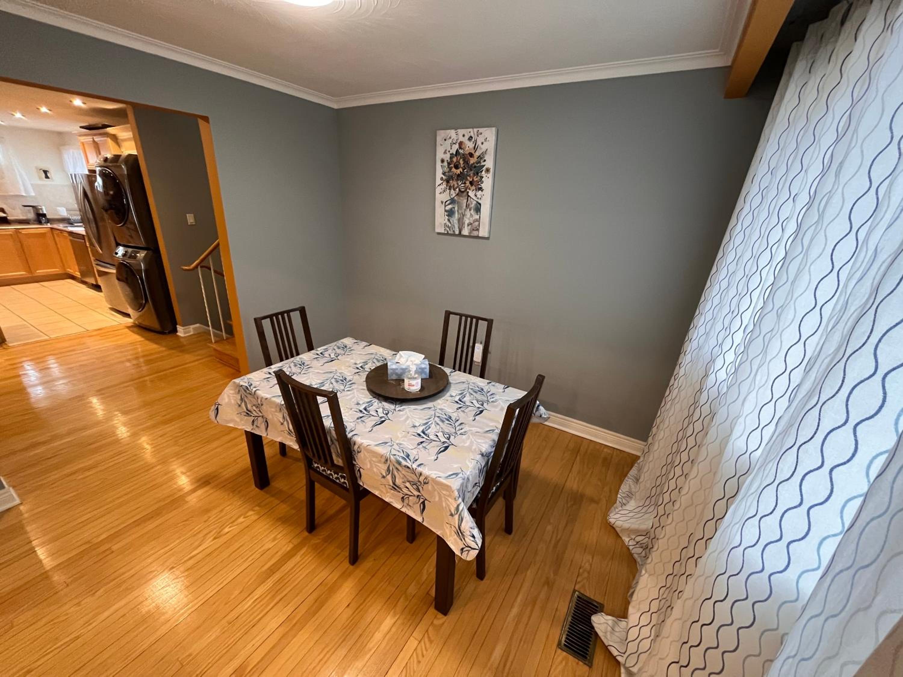 IKONSTAY Harmony Private Room Toronto