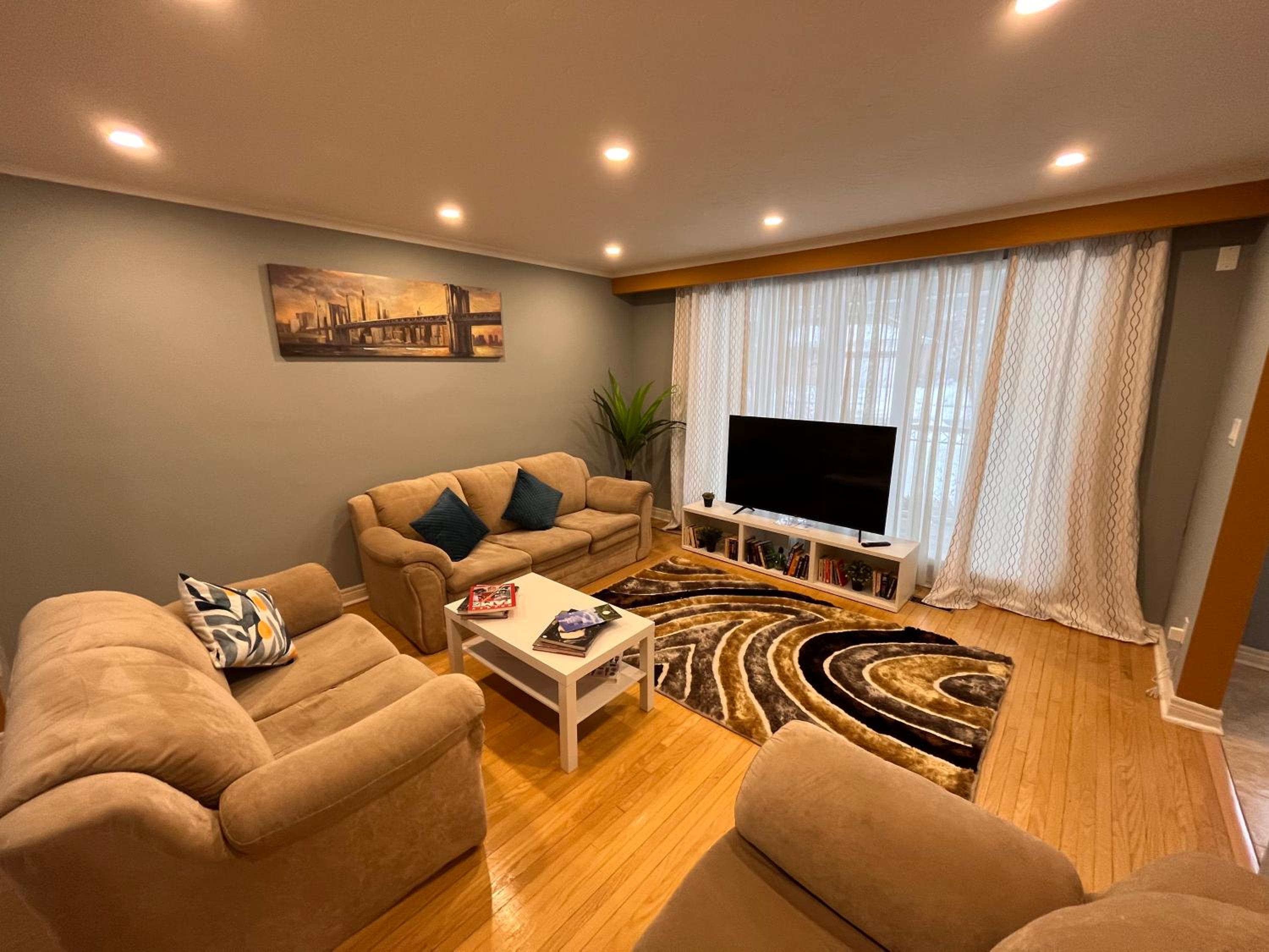 IKONSTAY Harmony Private Room Toronto