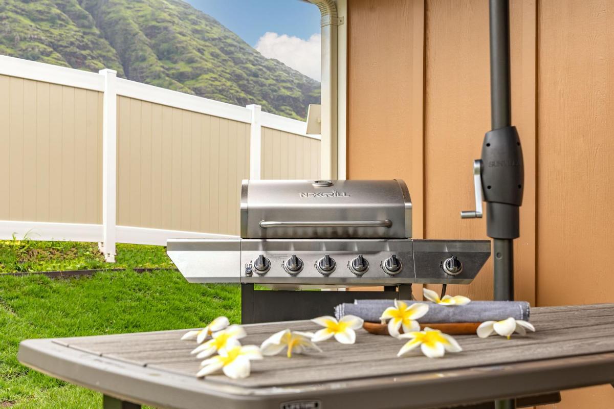 Oahu Million Dollar Ocean View, Sleeps 14, Pool, Spa, Near Beach, AC, BBQ view 2