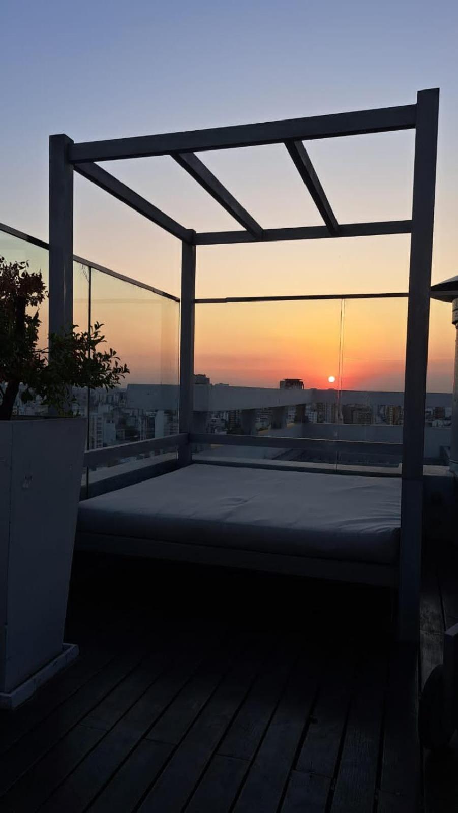Apartamento vista al rio- TOPACIO TOWER