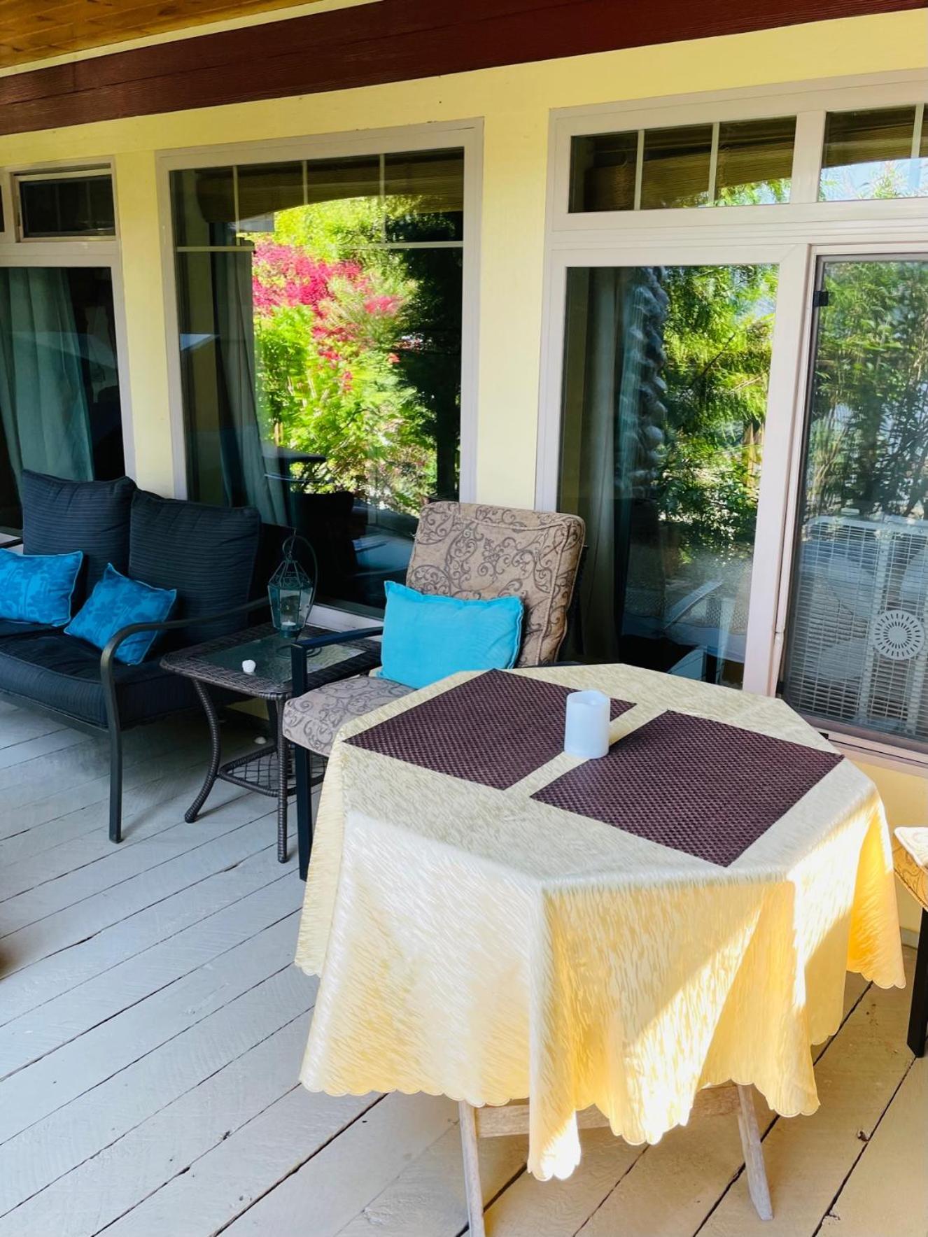 The Tuwanek Bed and Breakfast