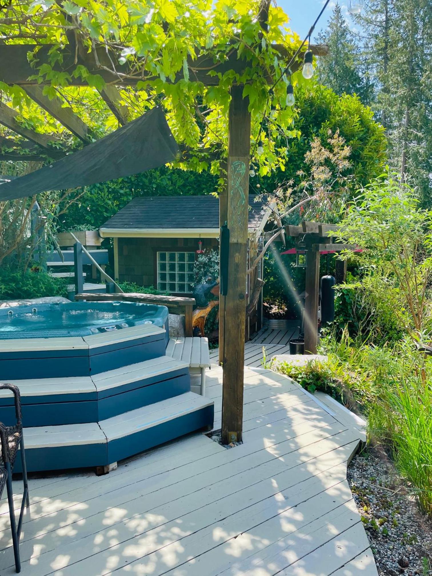 The Tuwanek Bed and Breakfast
