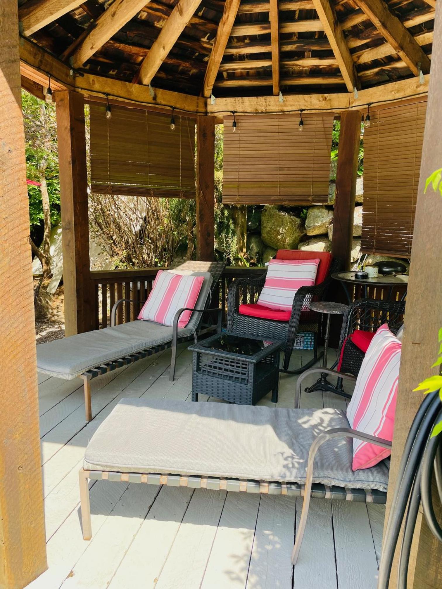 The Tuwanek Bed and Breakfast