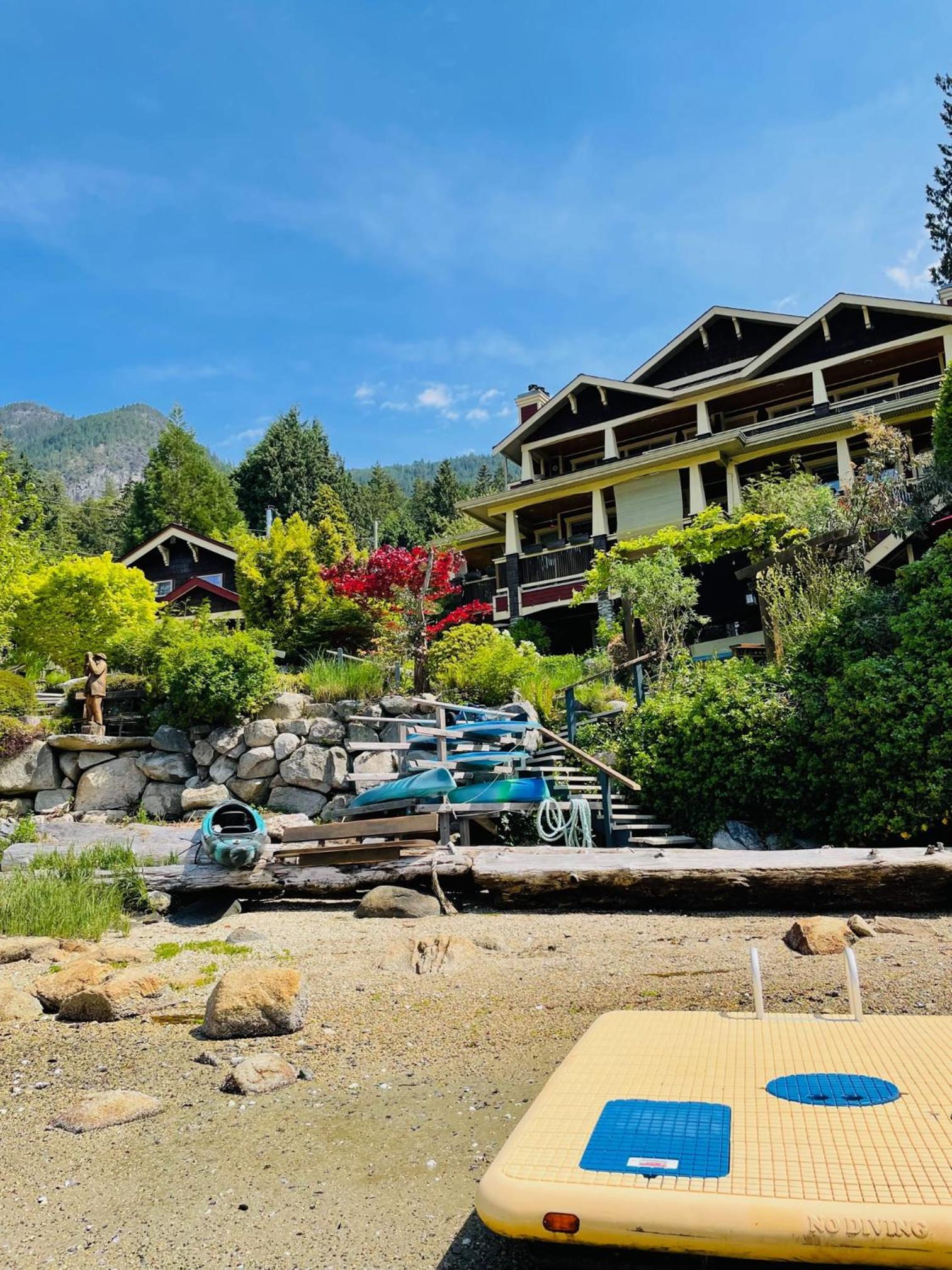 The Tuwanek Bed and Breakfast