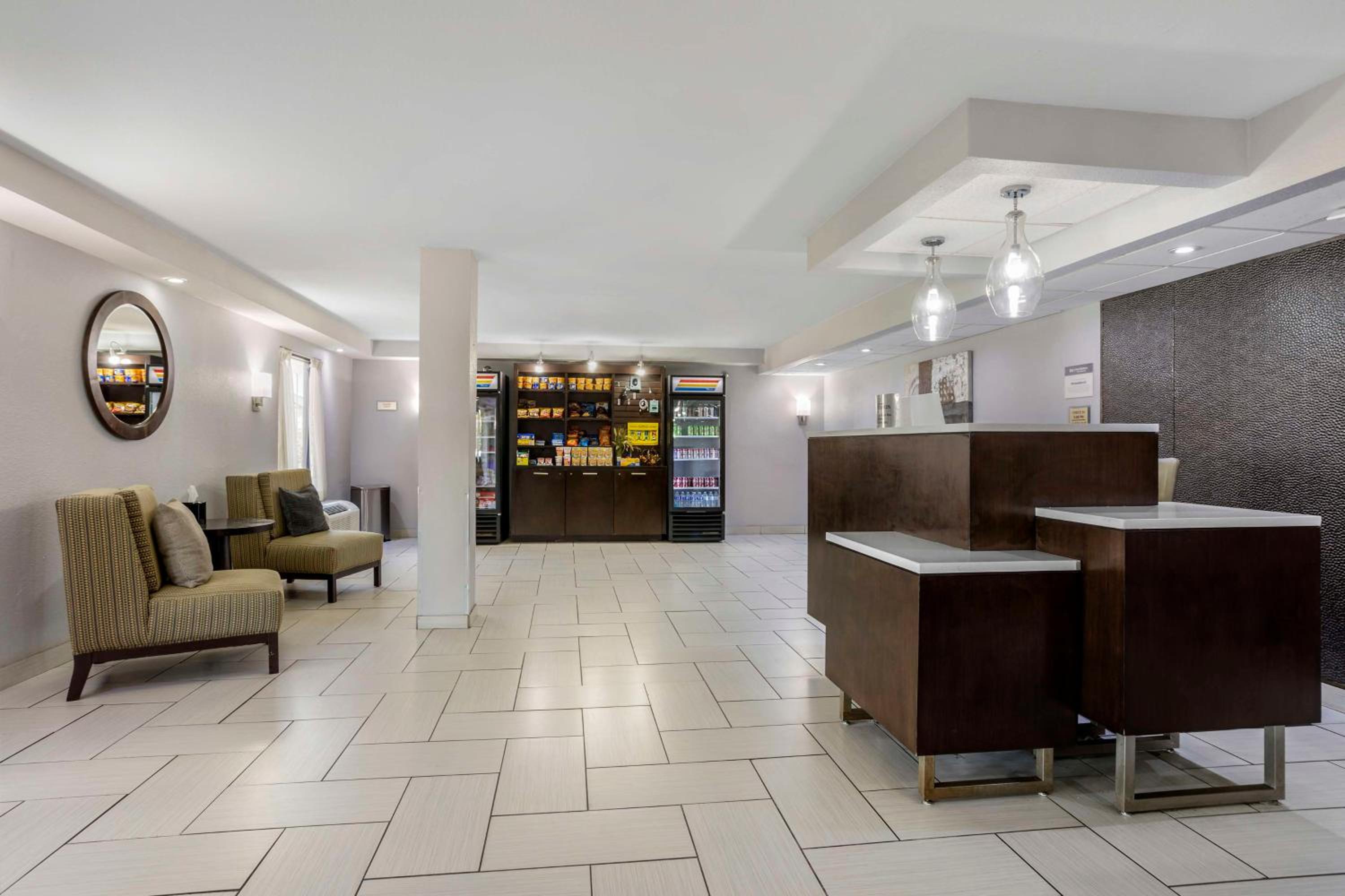 Jonesboro Vacations - Best Western Plus Jonesboro Inn  Suites - Property Image 23