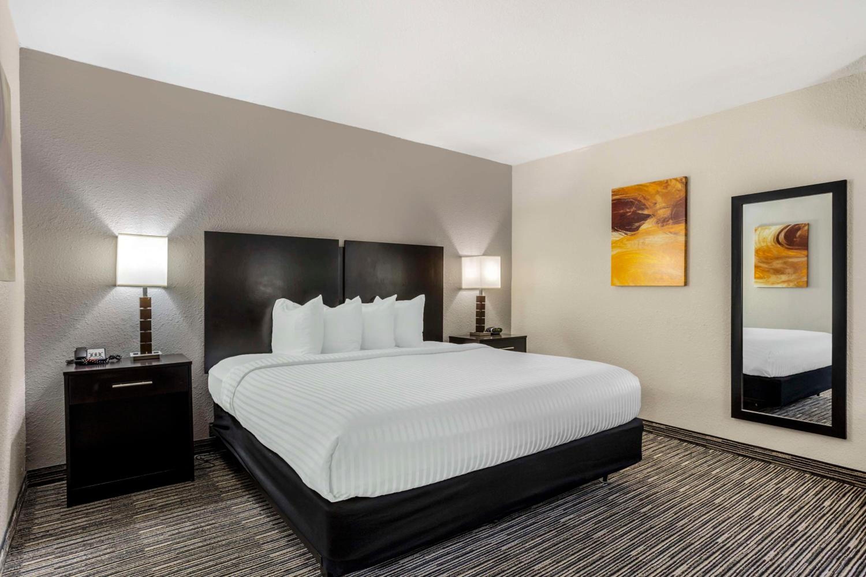 Jonesboro Vacations - Best Western Plus Jonesboro Inn  Suites - Property Image 6