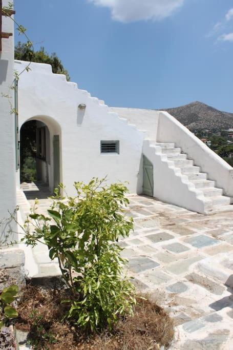Aegean traditional home in Athens Riviera view 3