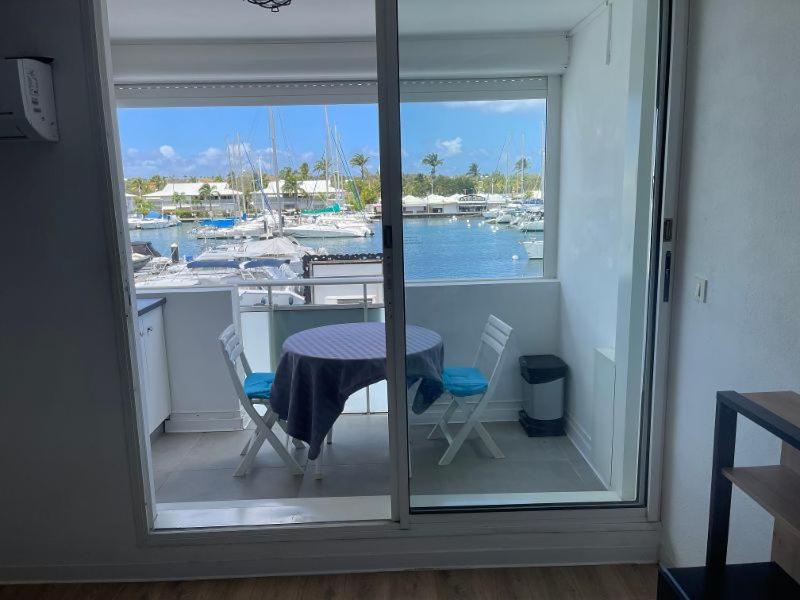 studio balcon très belle vue marina view 5