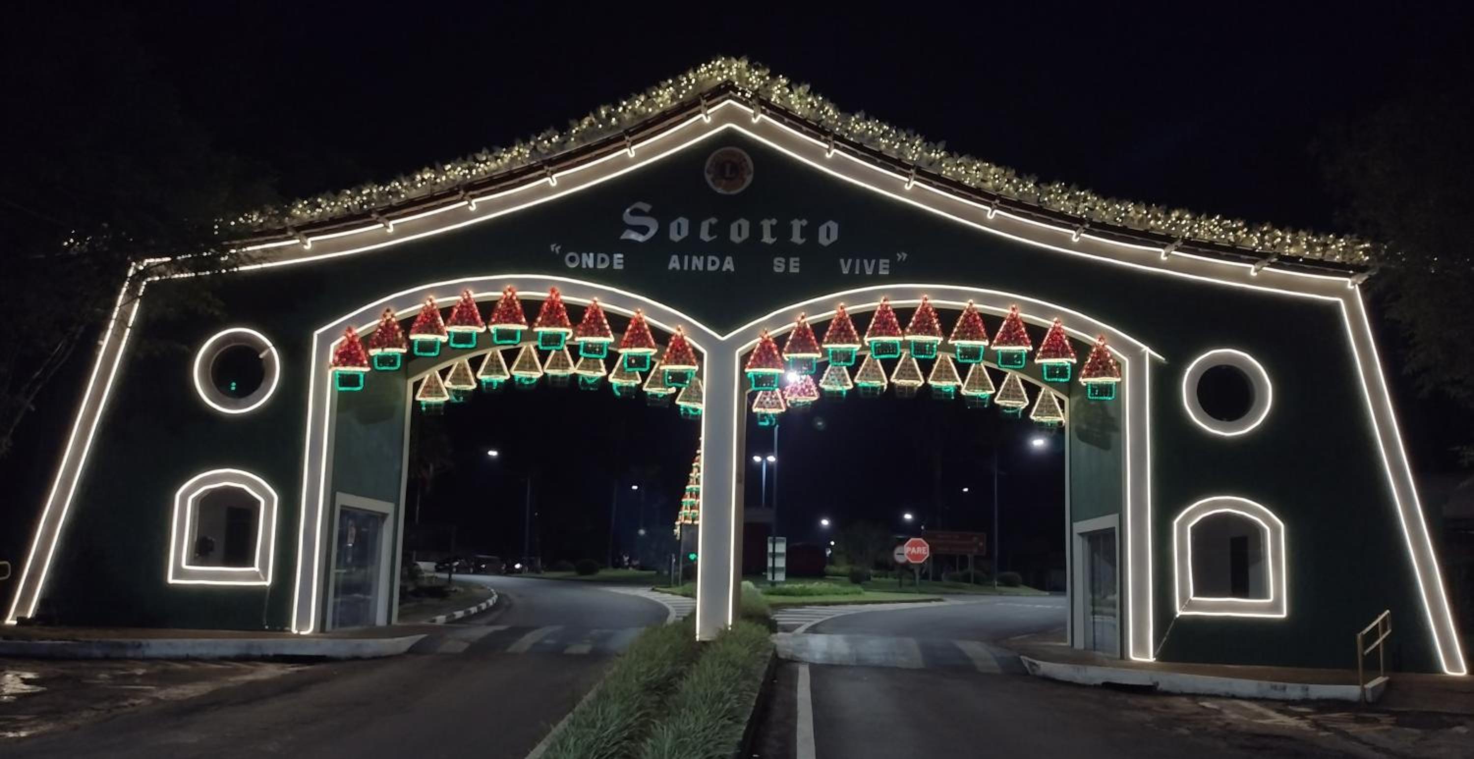 Chácara Rancho Imperial - Socorro - SP - Piscina, Churrasqueira, Forno à Lenha, Campo de Futebol e uma linda Vista para a Montanha!