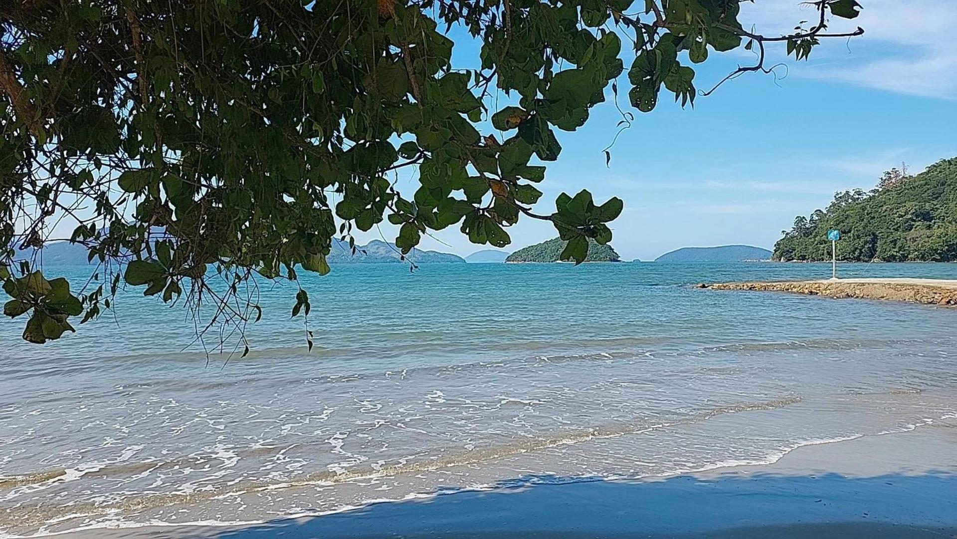 Apto com piscina Cantinho Além do Mar-Ubatuba