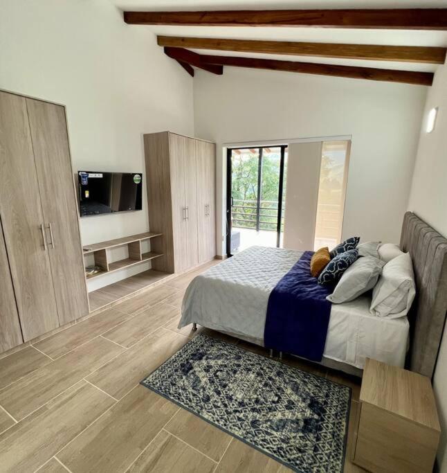 Hermosa casa campestre
