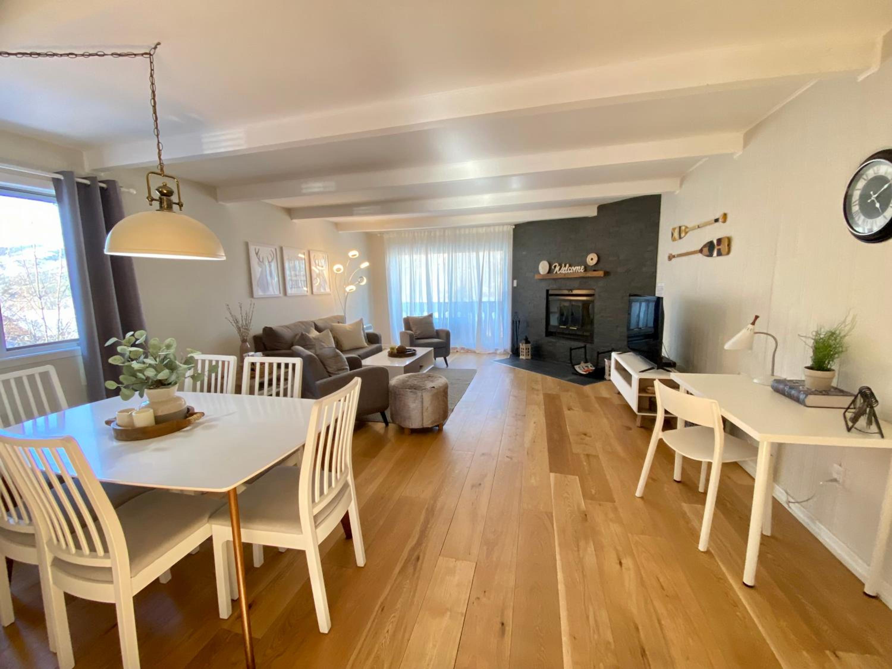 Mountain view fully renovated 6-8 people condo