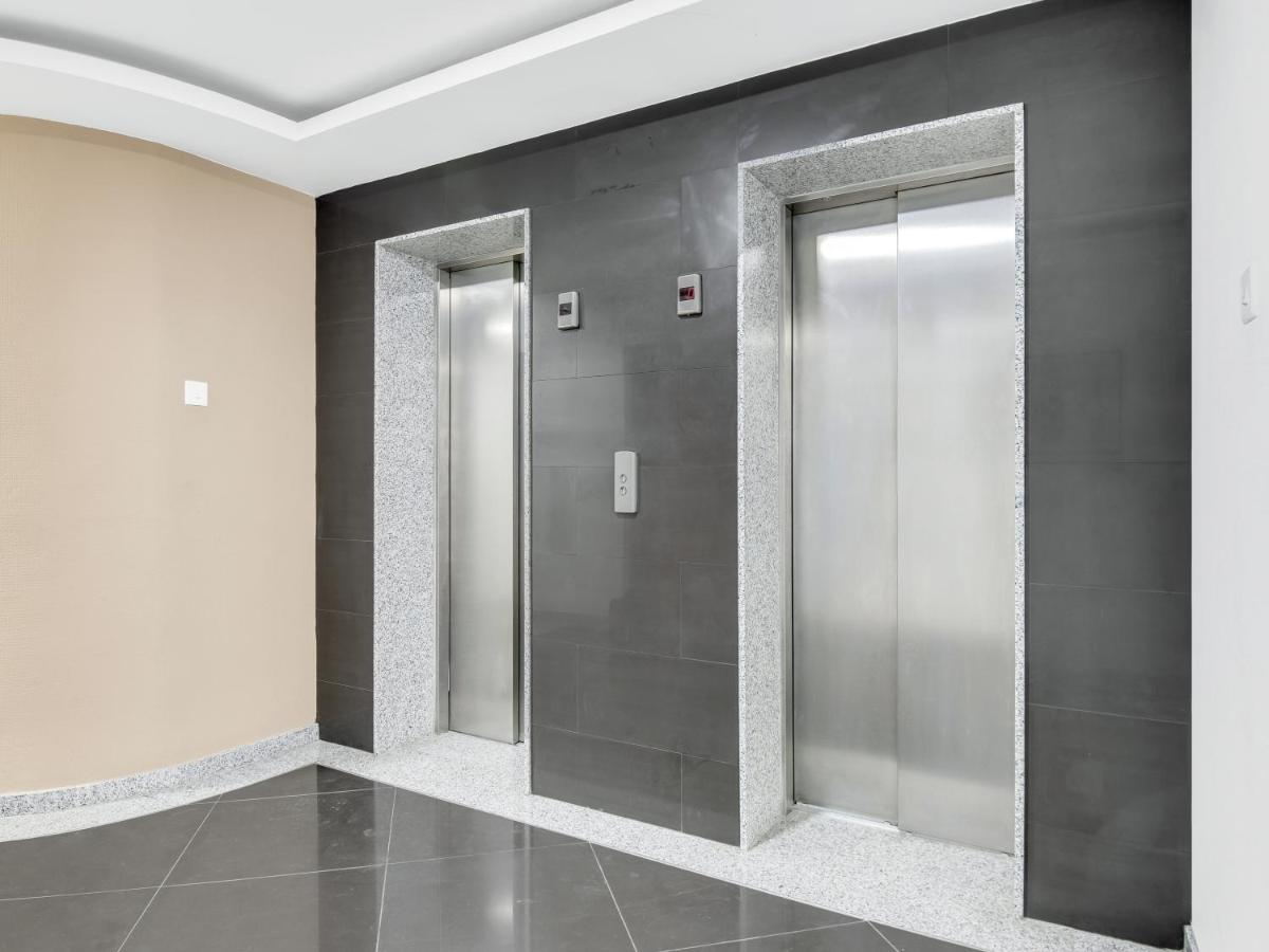 Sanders Marathon - Cute 2-Bedroom Apartment with Shared Pool