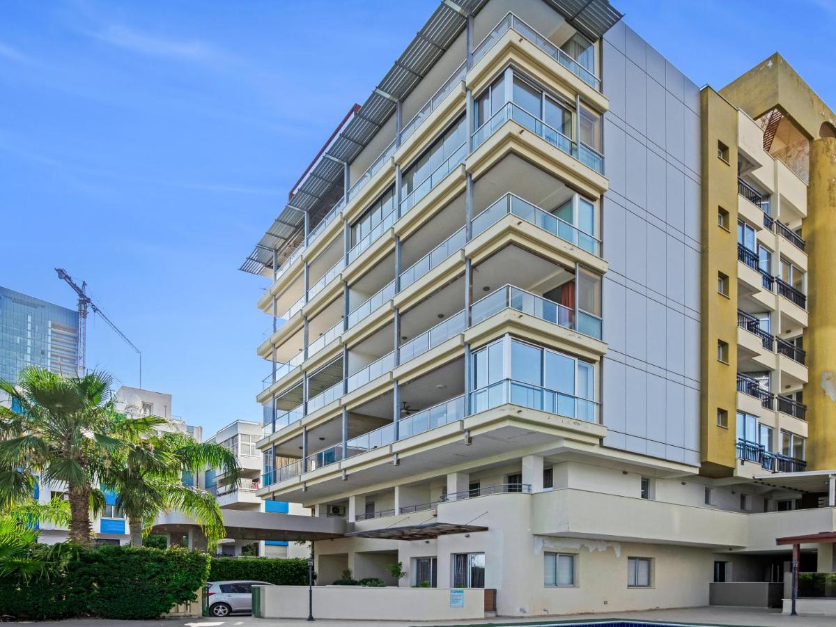 Sanders Marathon - Cute 2-Bedroom Apartment with Shared Pool