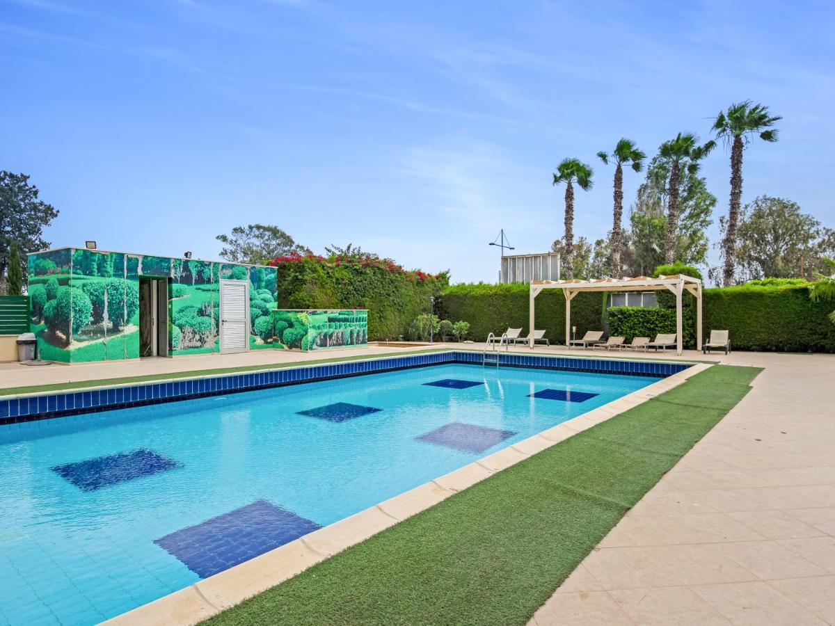 Sanders Marathon - Cute 2-Bedroom Apartment with Shared Pool